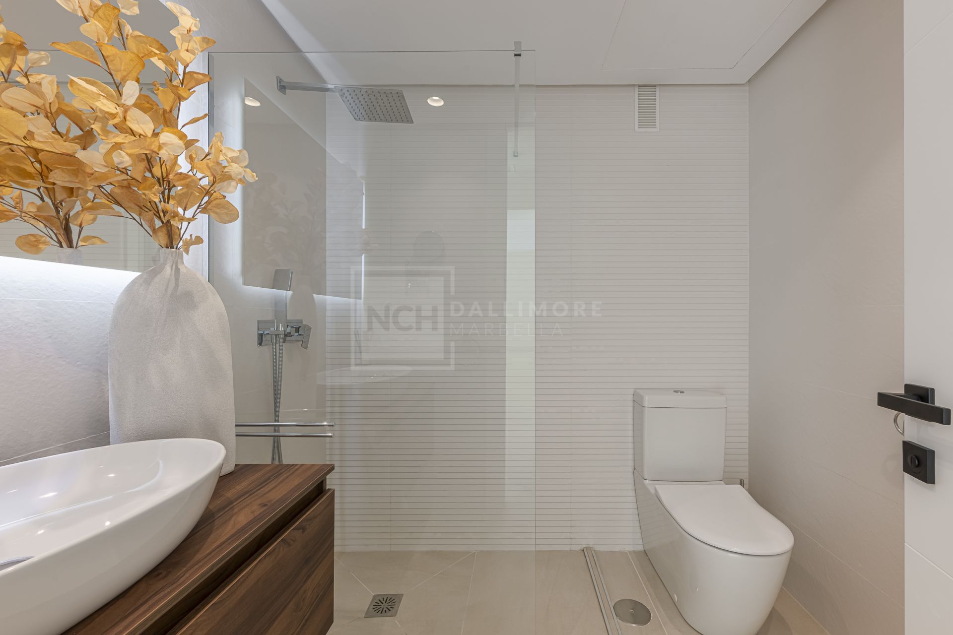 Apartamento en Primera Línea de Playa en la Nueva Milla de Oro