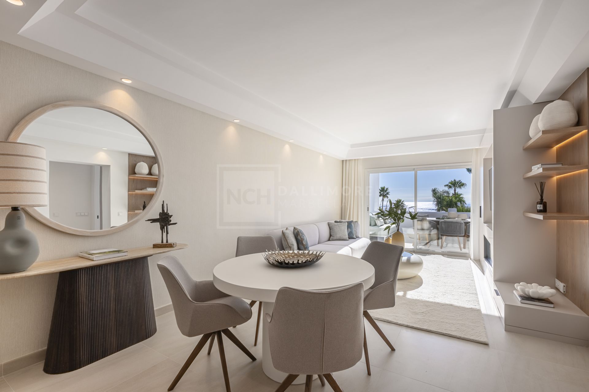 Apartamento en Primera Línea de Playa en la Nueva Milla de Oro