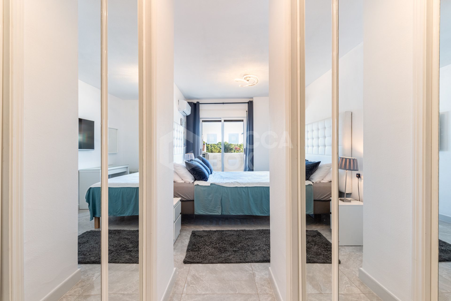 Stunning 3-Bedroom Corner Apartment in La Maestranza, Nueva Andalucía