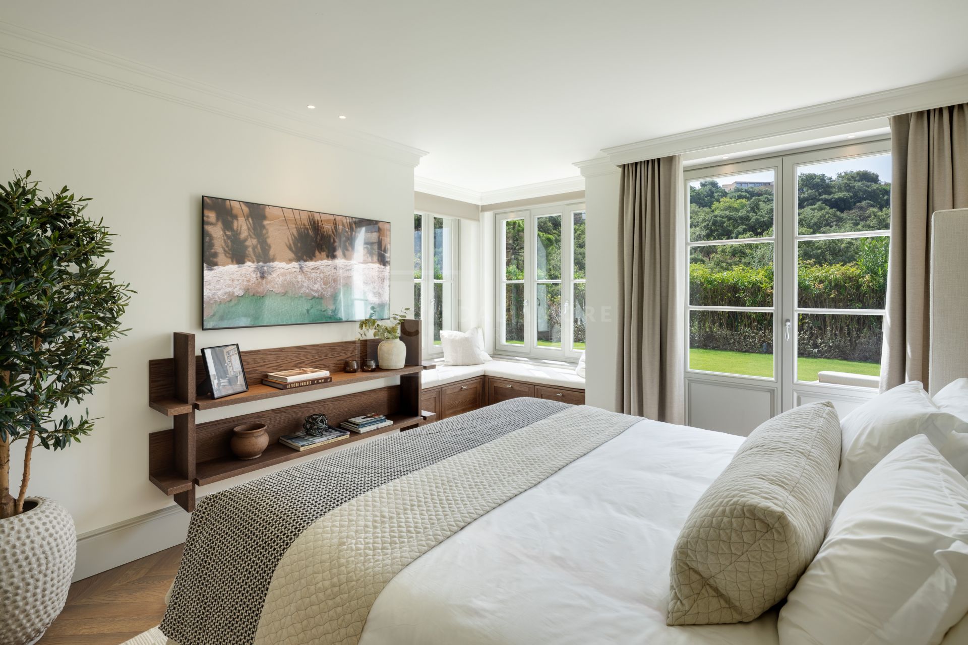 Villa Liora, La Zagaleta – Elegancia Moderna en el Mejor Entorno Natural