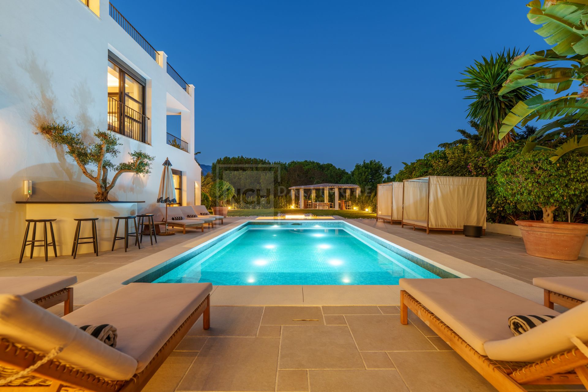 Villa Cielomar - Exquisita mansión orientada al suroeste con vistas panorámicas al mar y a la montaña
