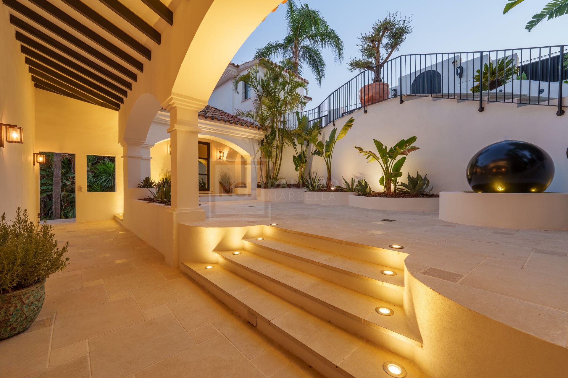 Villa Cielomar - Exquisita mansión orientada al suroeste con vistas panorámicas al mar y a la montaña