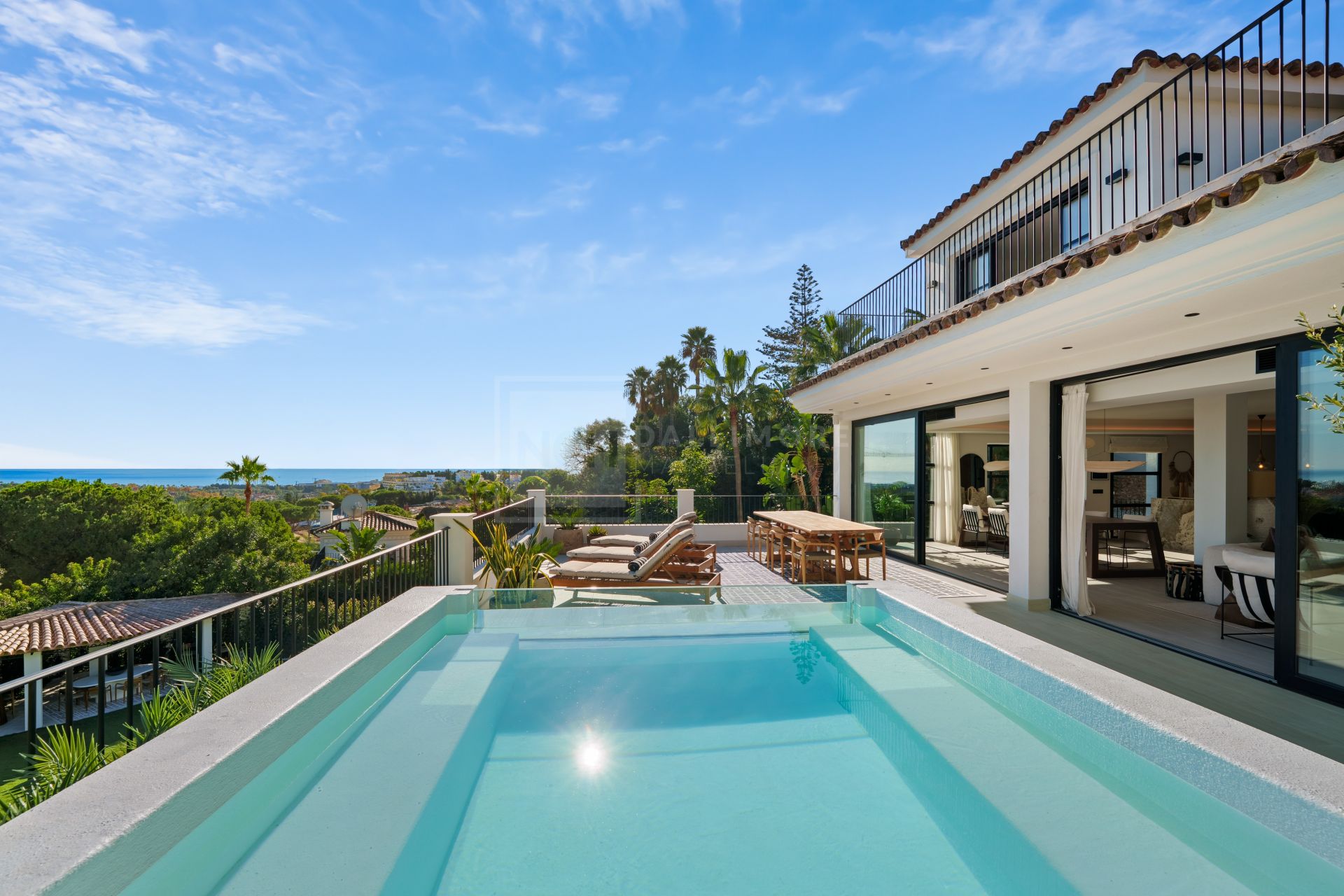Villa Cielomar - Exquisita mansión orientada al suroeste con vistas panorámicas al mar y a la montaña