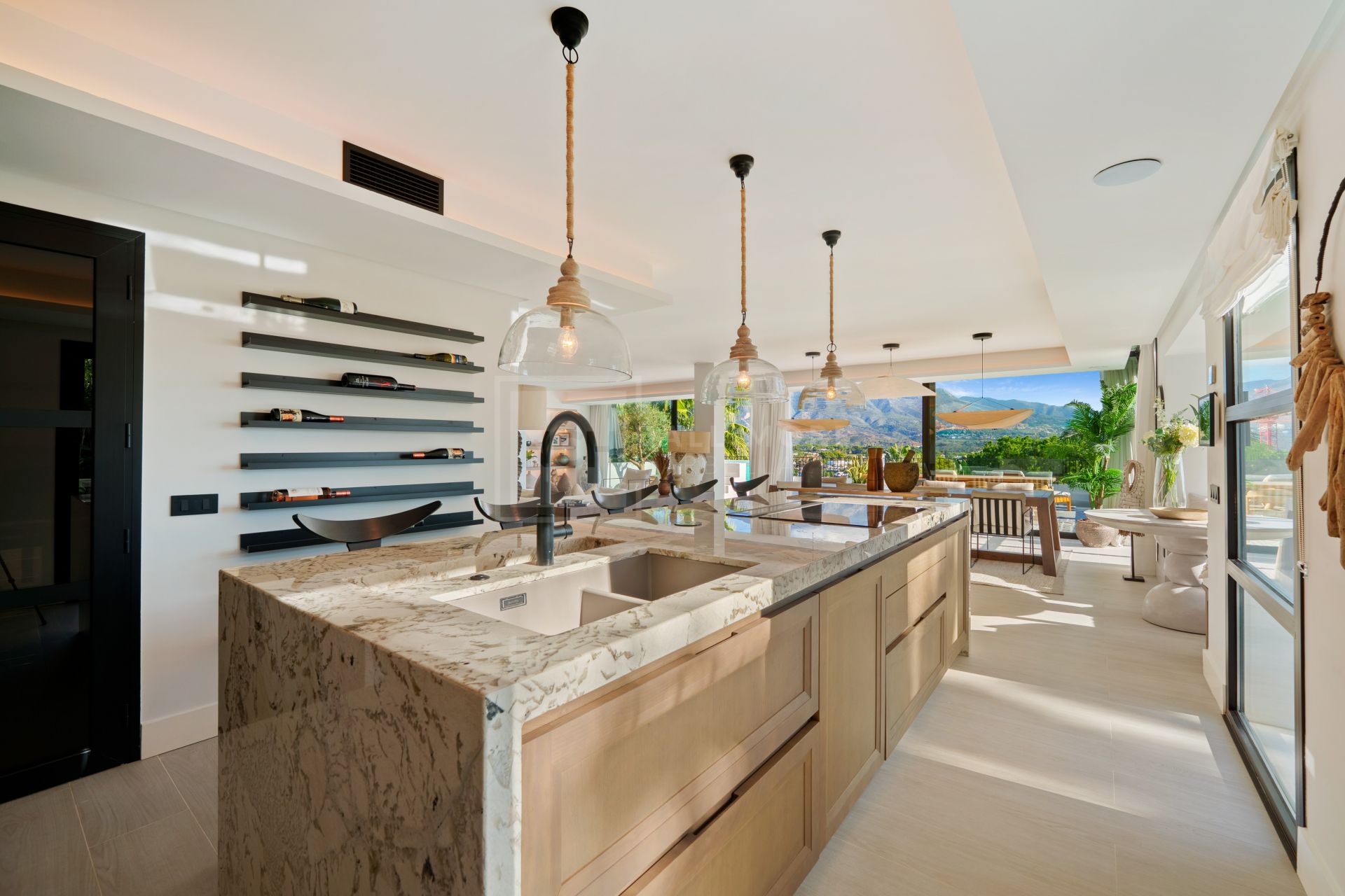 Villa Cielomar - Exquisita mansión orientada al suroeste con vistas panorámicas al mar y a la montaña