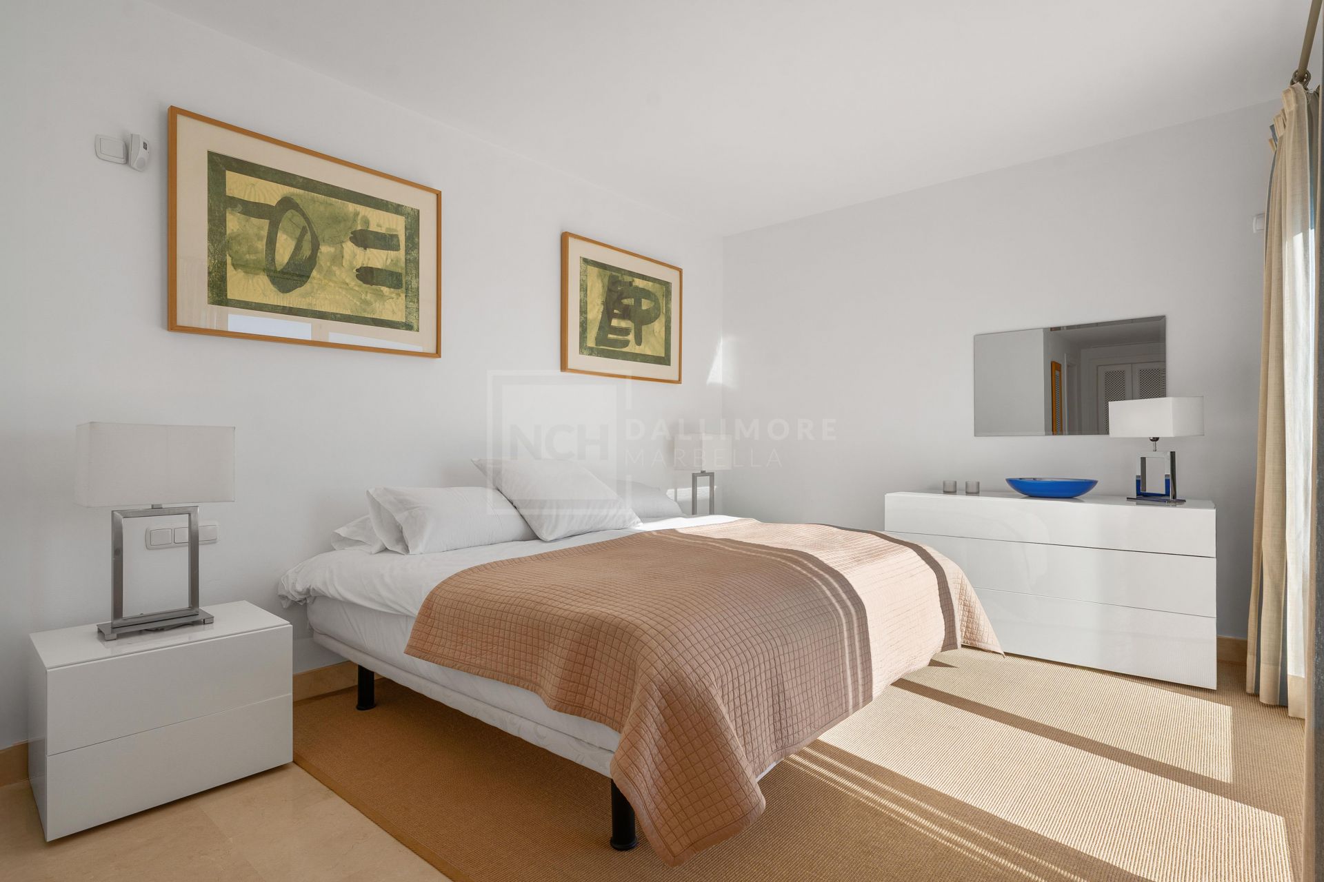 Elegante ático dúplex en Aloha, Marbella con 3 dormitorios