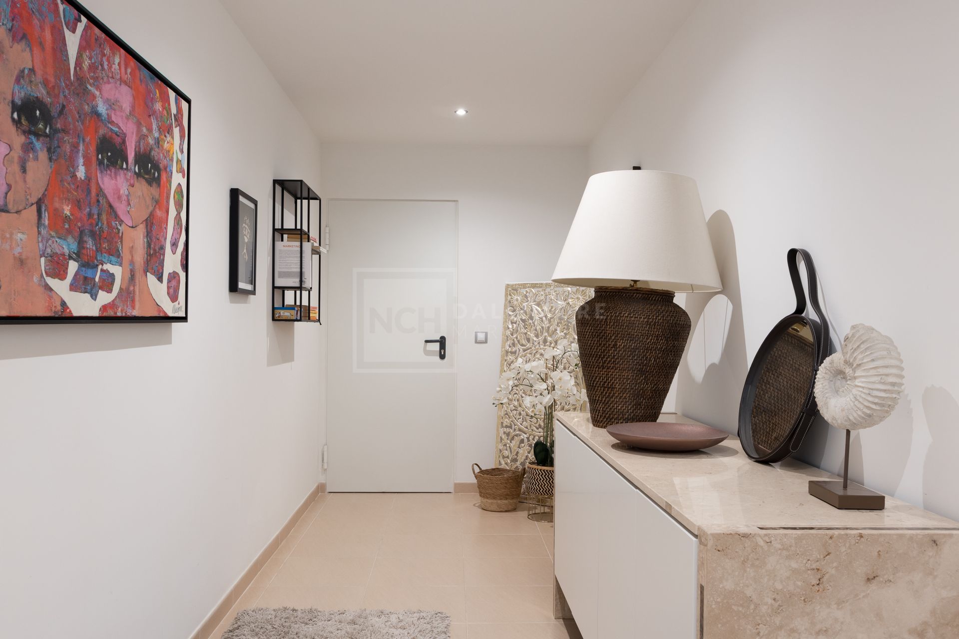 Elegant 3-Bedroom Townhouse with Panoramic Views Near Puerto Banús