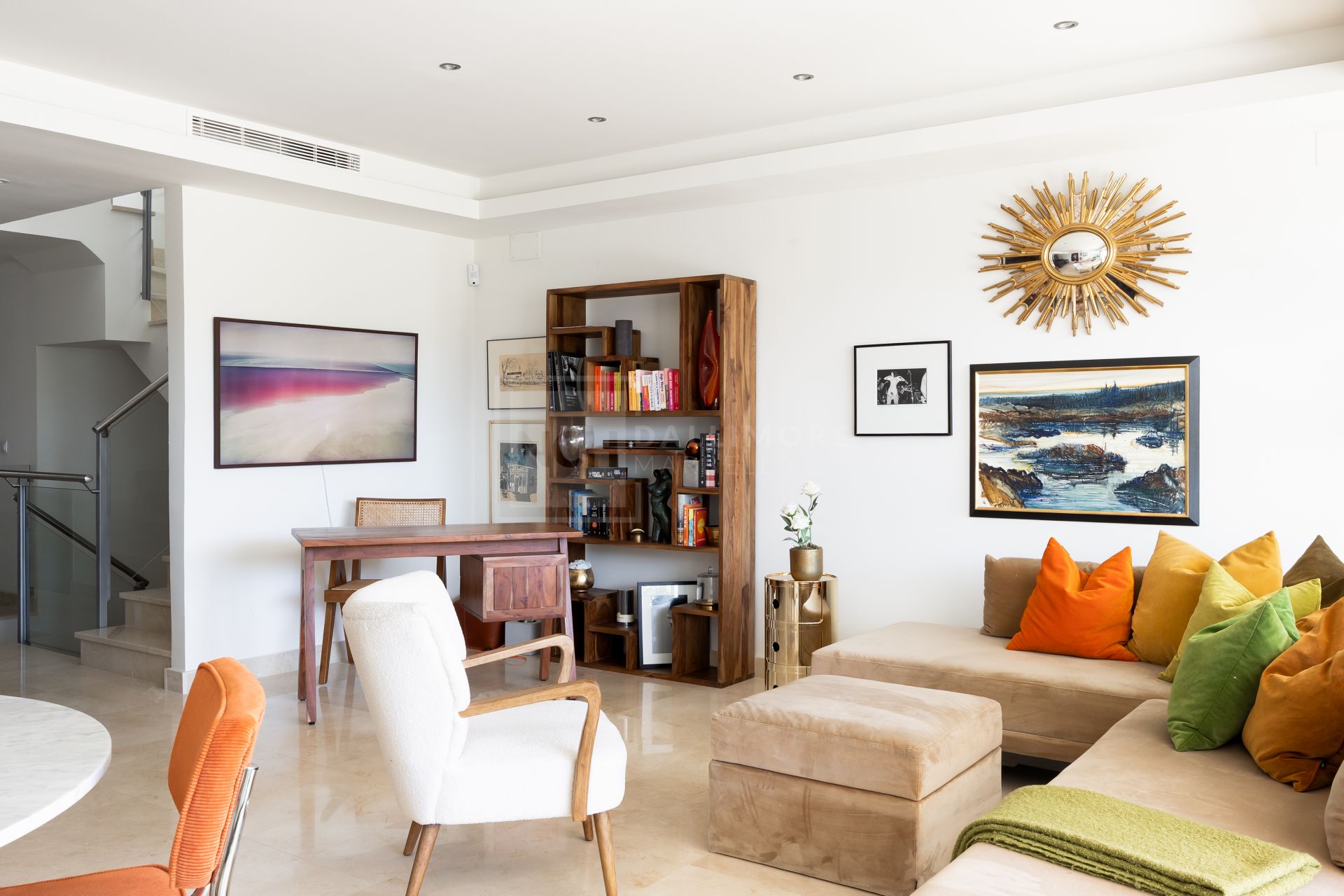 Elegant 3-Bedroom Townhouse with Panoramic Views Near Puerto Banús