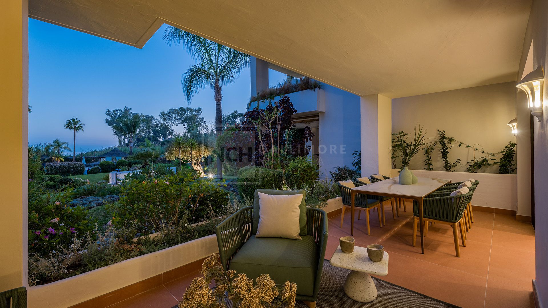 Apartamento Planta Baja en venta en Bahía del Velerín, Estepona Este