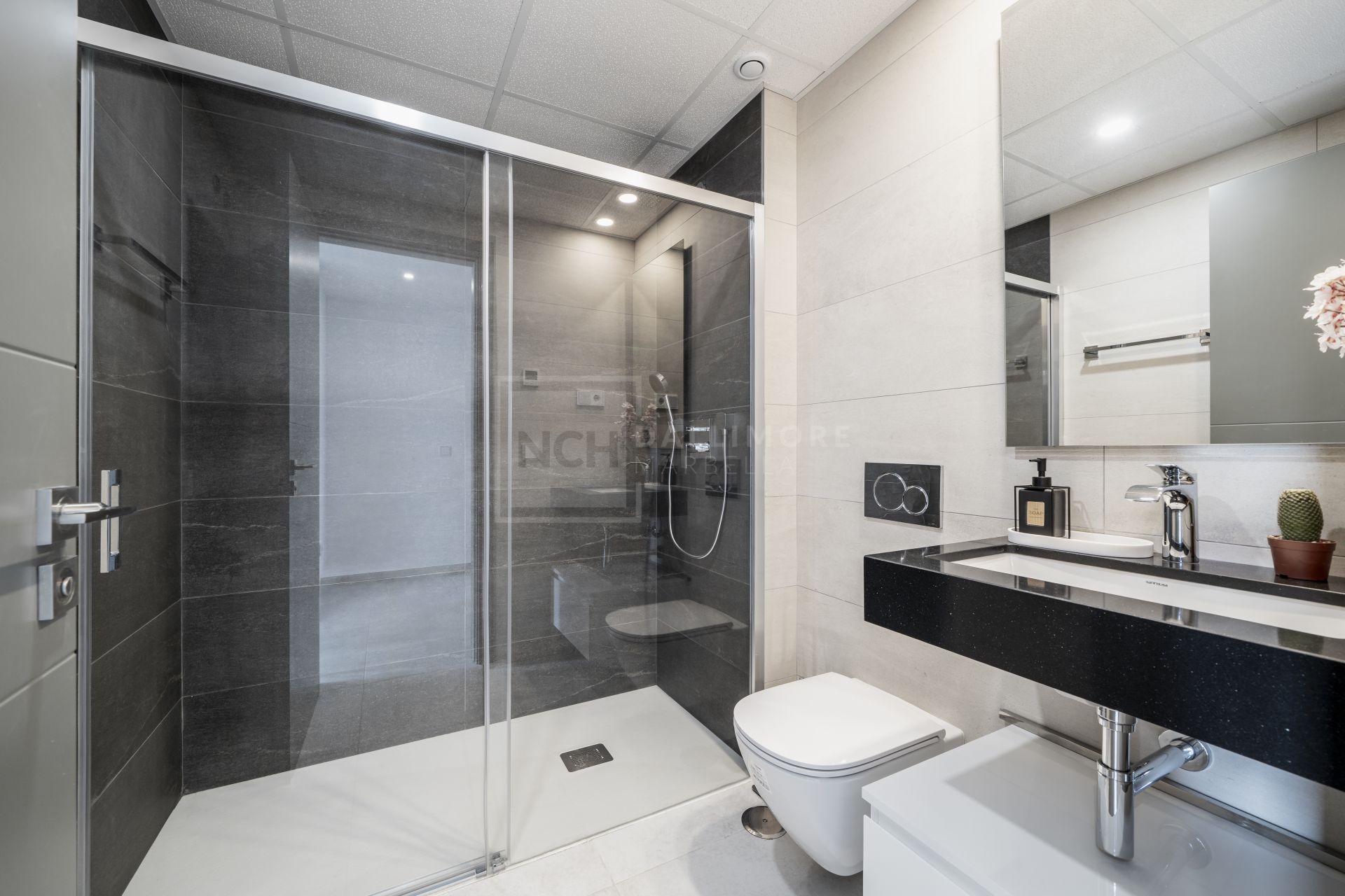 BRAND-NEW PENTHOUSE WITH PANORAMIC VIEWS LOCATED IN ATALAYA