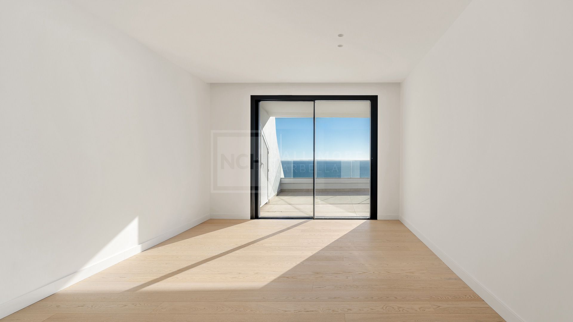 SKY-VILLA CON LAS MEJORES VISTAS DE LA COSTA DEL SOL