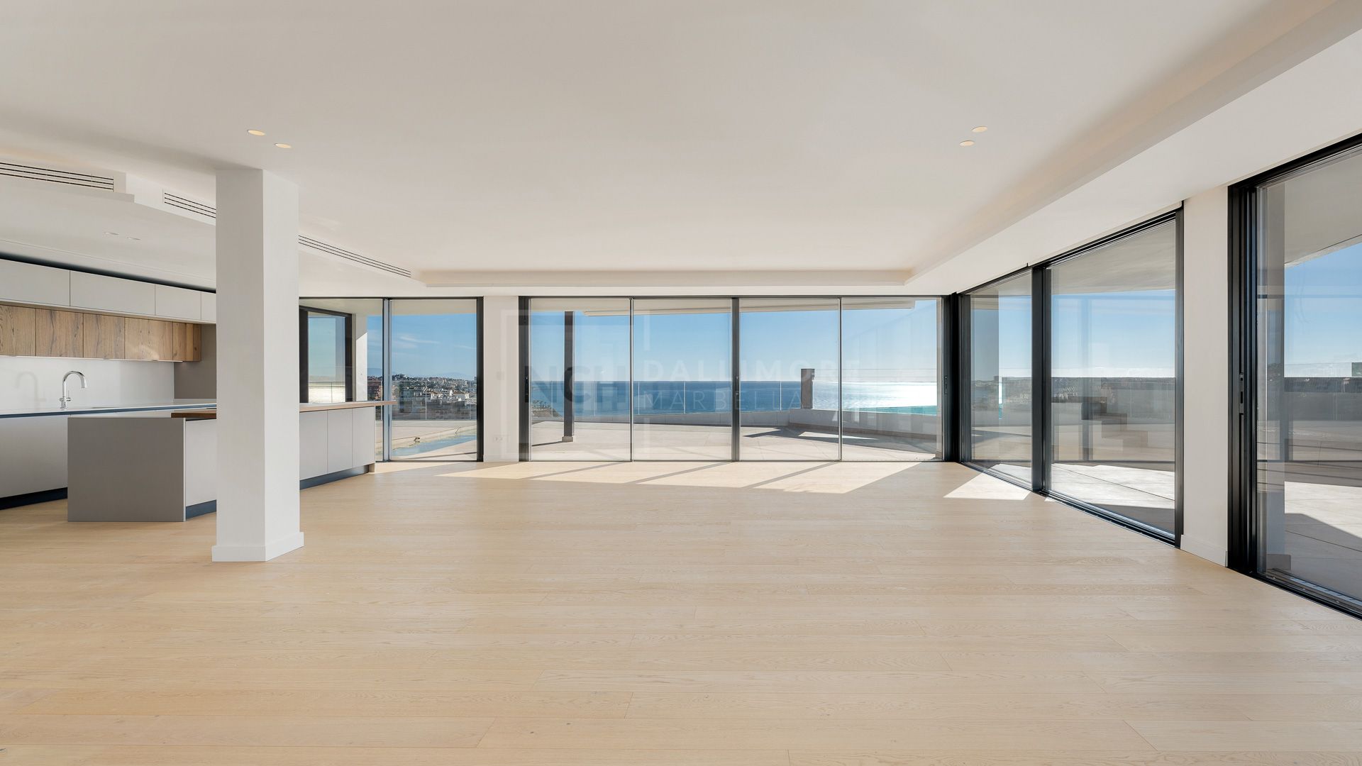 SKY-VILLA CON LAS MEJORES VISTAS DE LA COSTA DEL SOL