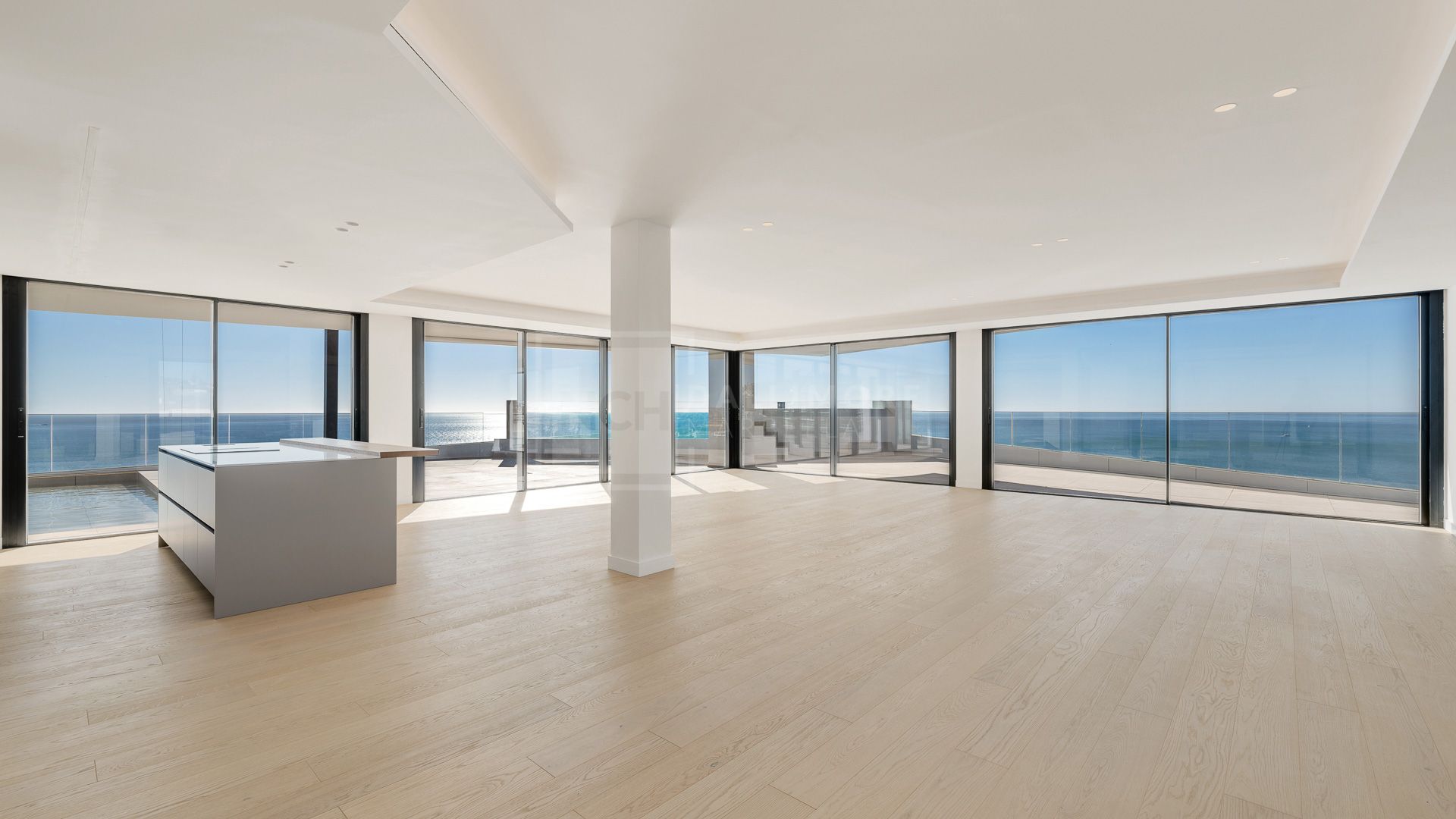 SKY-VILLA CON LAS MEJORES VISTAS DE LA COSTA DEL SOL