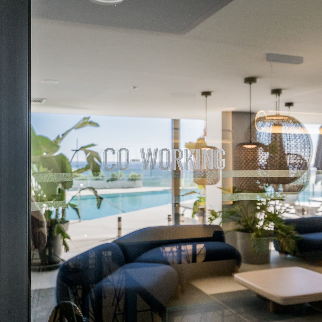 SKY-VILLA CON LAS MEJORES VISTAS DE LA COSTA DEL SOL