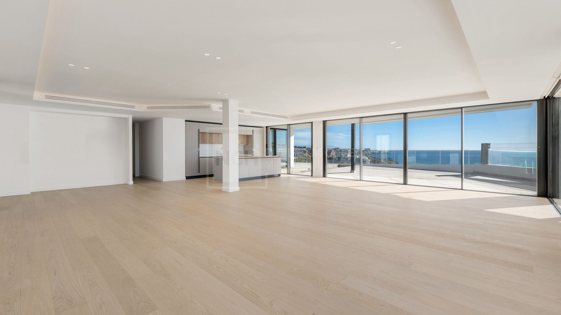 SKY-VILLA CON LAS MEJORES VISTAS DE LA COSTA DEL SOL