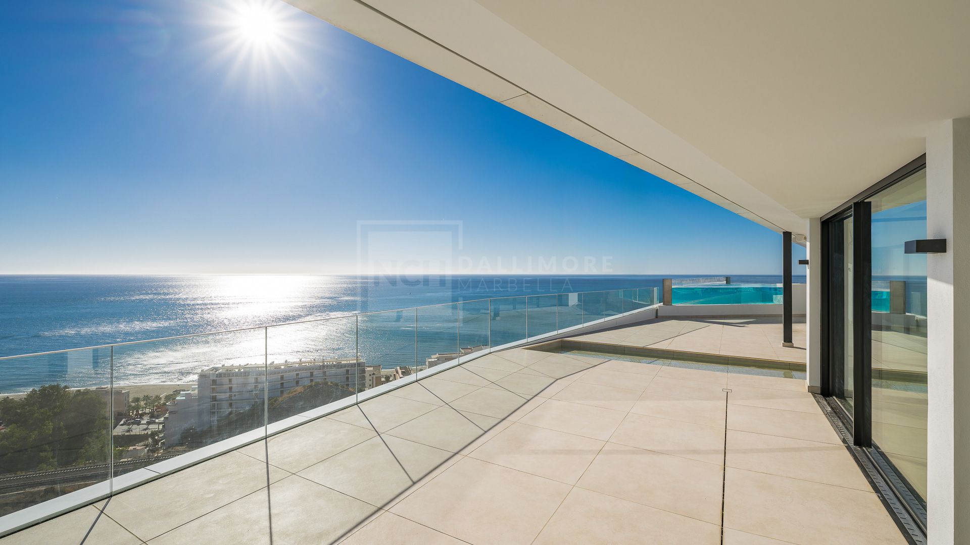 SKY-VILLA CON LAS MEJORES VISTAS DE LA COSTA DEL SOL