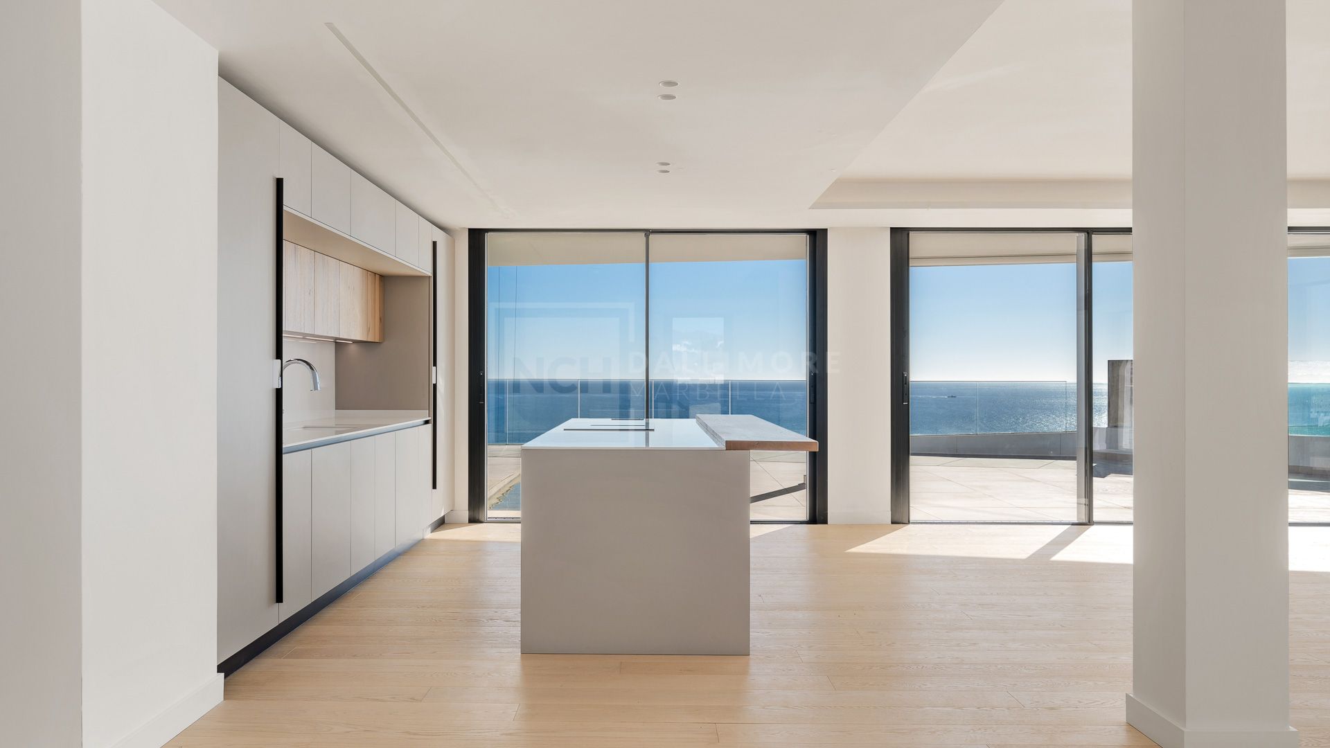 SKY-VILLA CON LAS MEJORES VISTAS DE LA COSTA DEL SOL