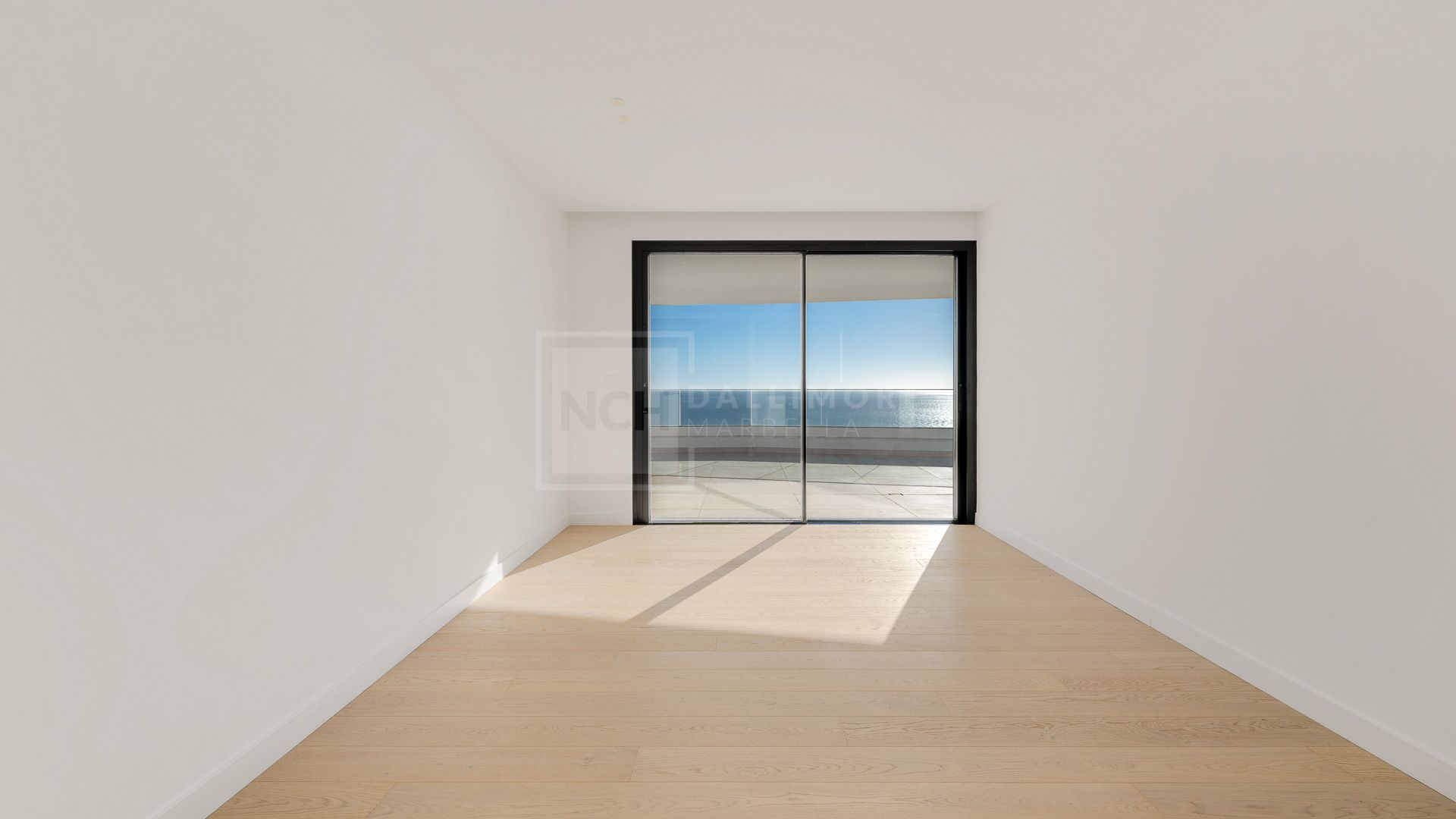 SKY-VILLA CON LAS MEJORES VISTAS DE LA COSTA DEL SOL