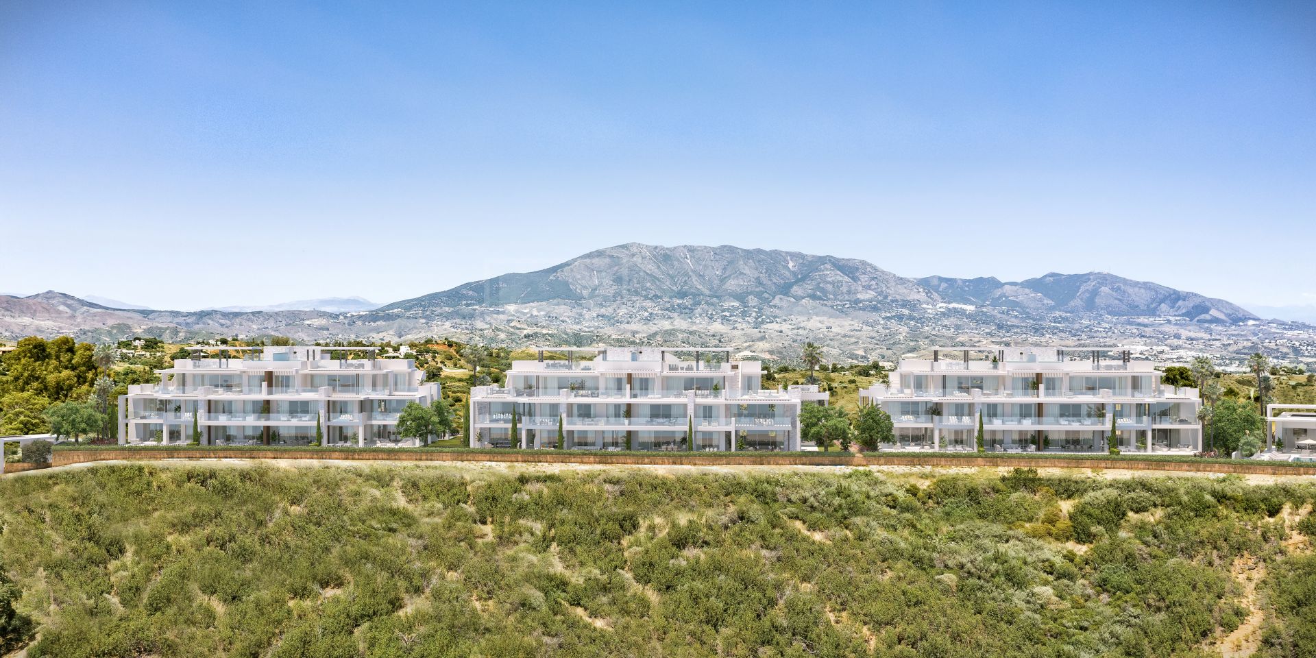3-BEDROOM PENTHOUSE WITH PANORAMIC SEA VIEWS AND PRIVATE POOL