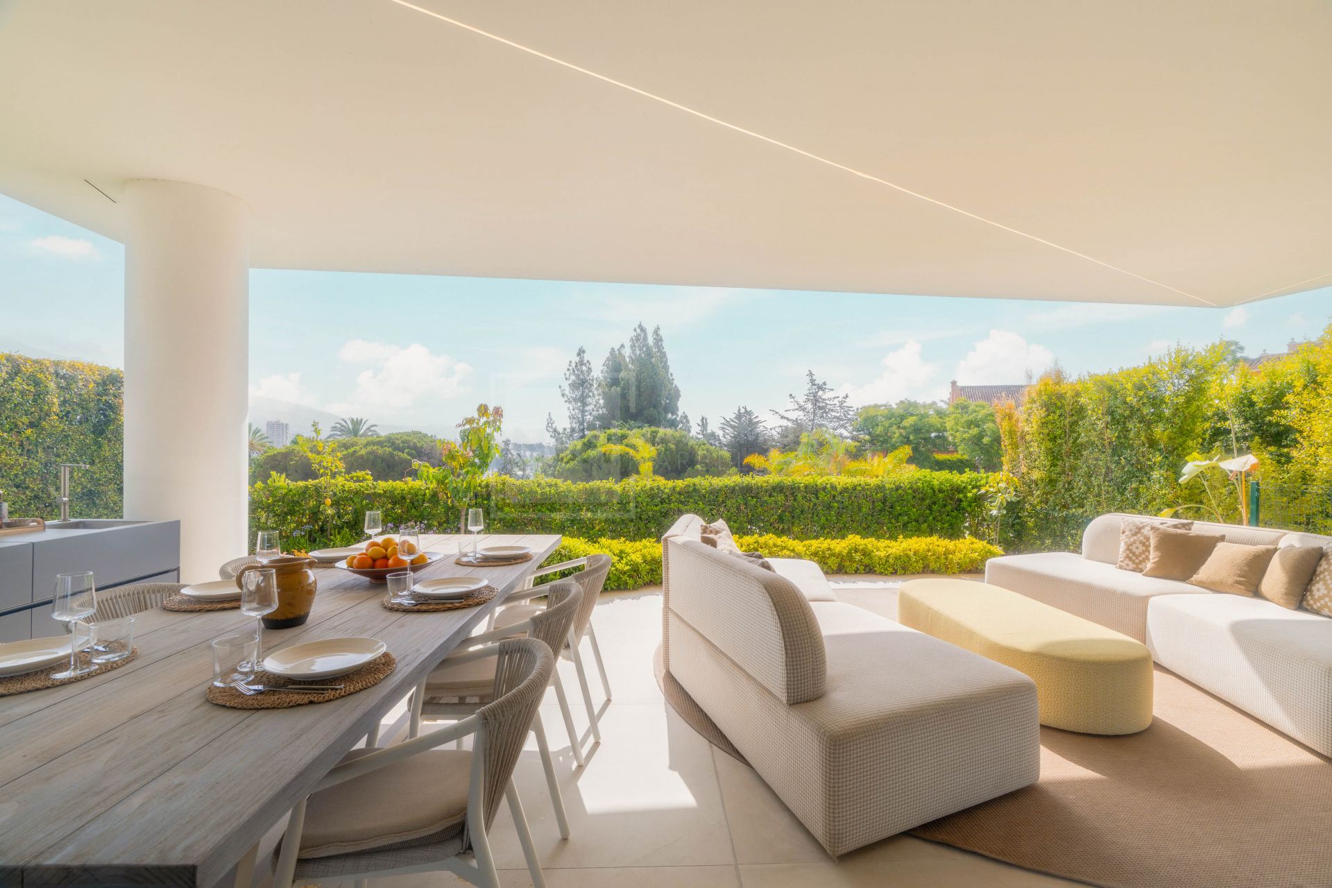 EXCEPTIONAL CONTEMPORARY VILLA IN NUEVA ANDALUCÍA’S MOST SECURE GATED COMMUNITY