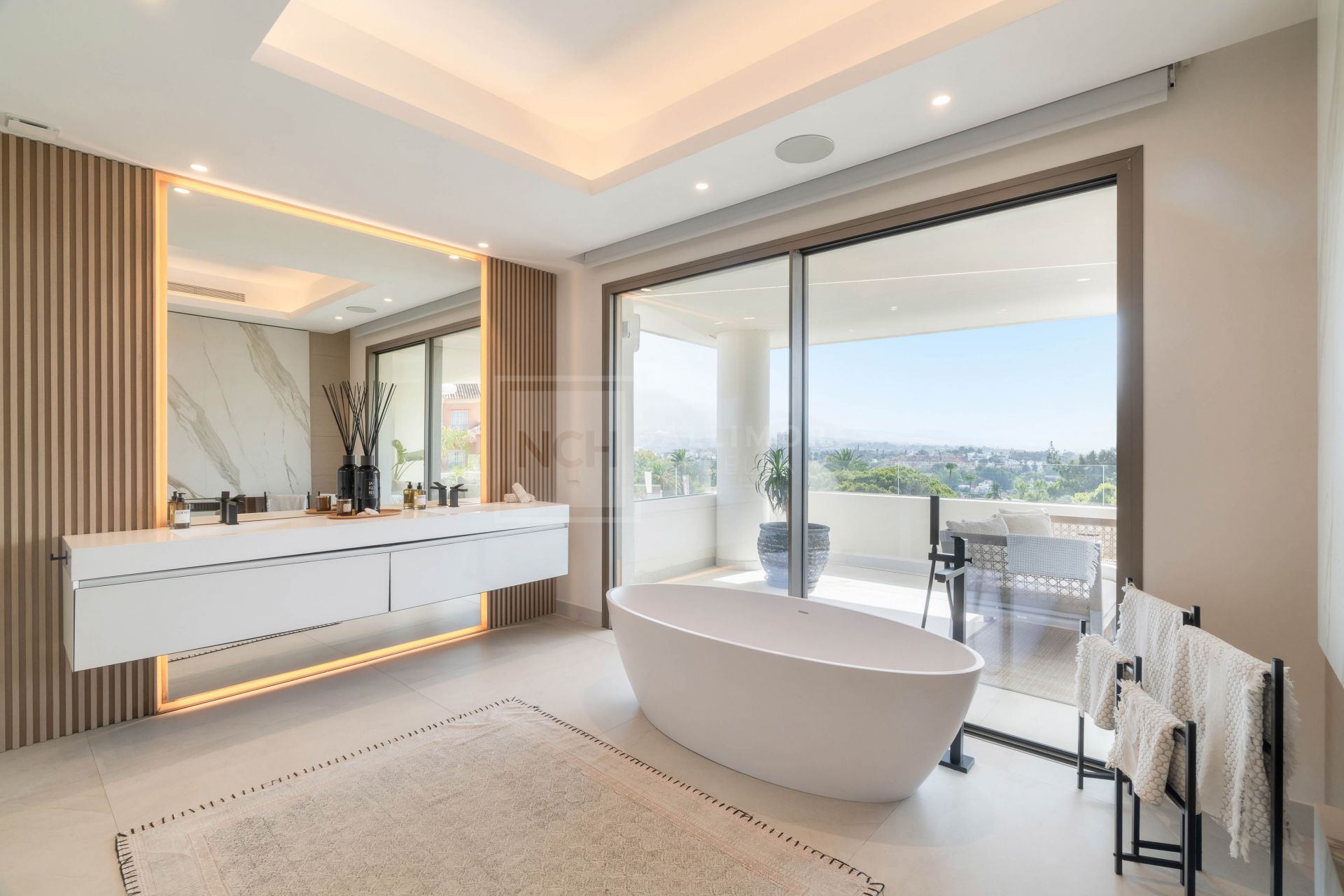 EXCEPTIONAL CONTEMPORARY VILLA IN NUEVA ANDALUCÍA’S MOST SECURE GATED COMMUNITY