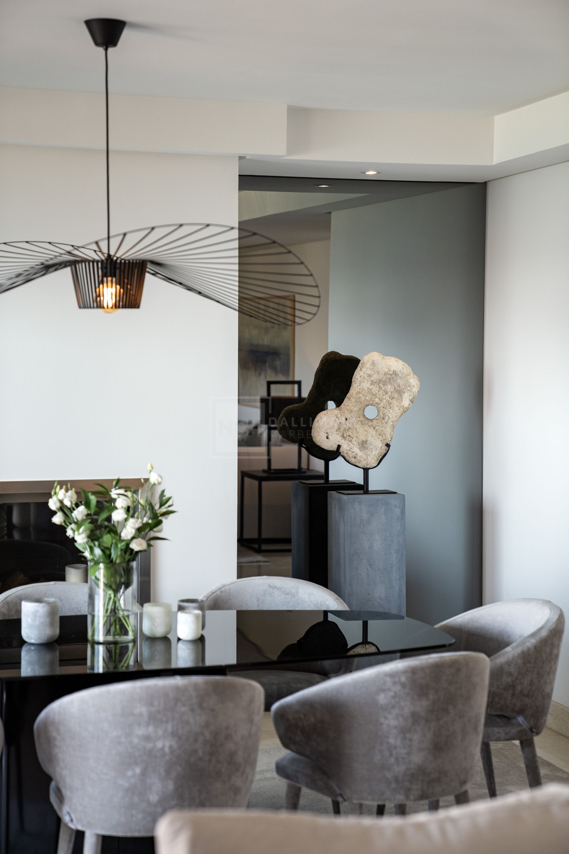 BEACHFRONT DUPLEX PENTHOUSE IN PUERTO BANUS