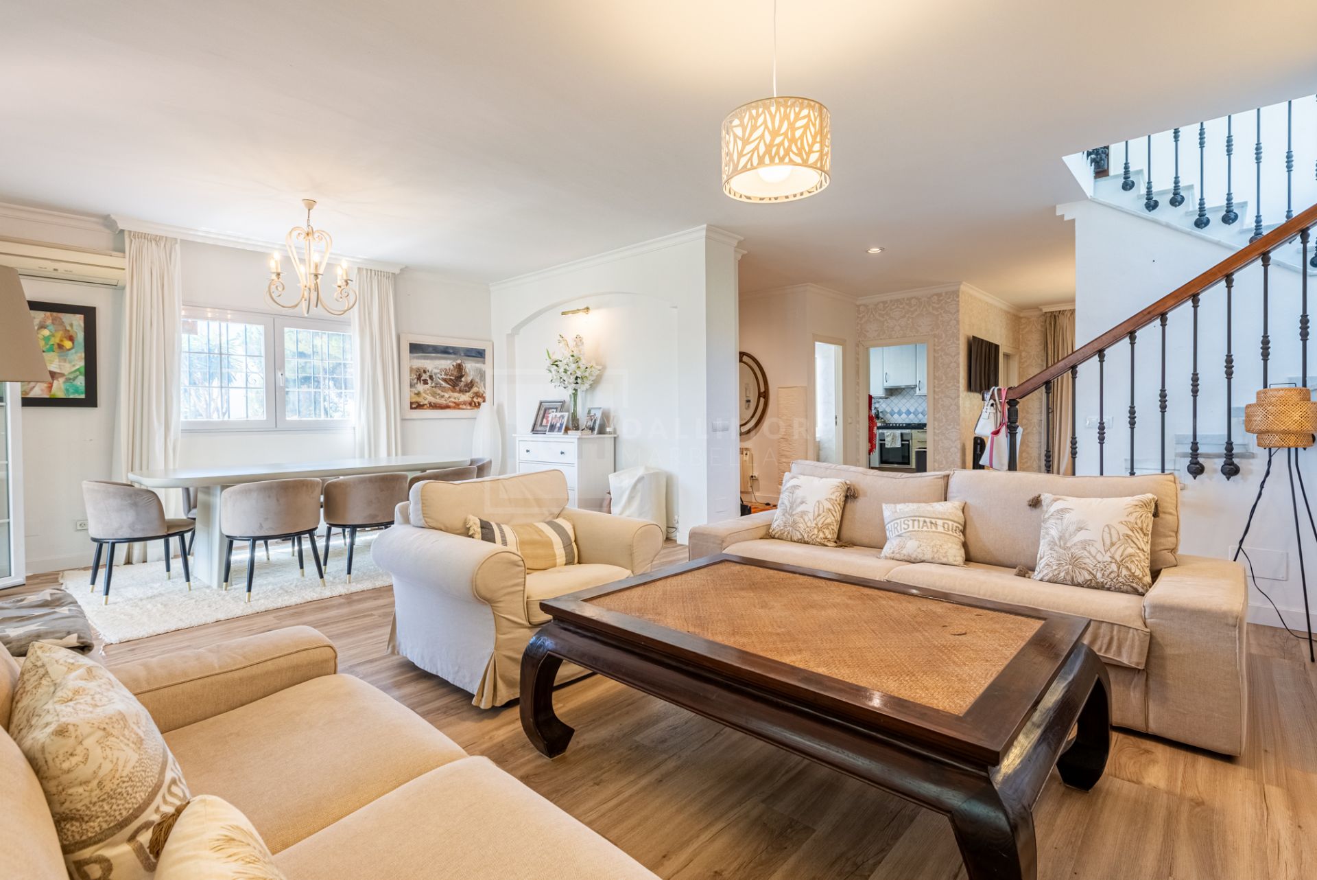 3-BEDROOM VILLA IN MONTE BIARRITZ