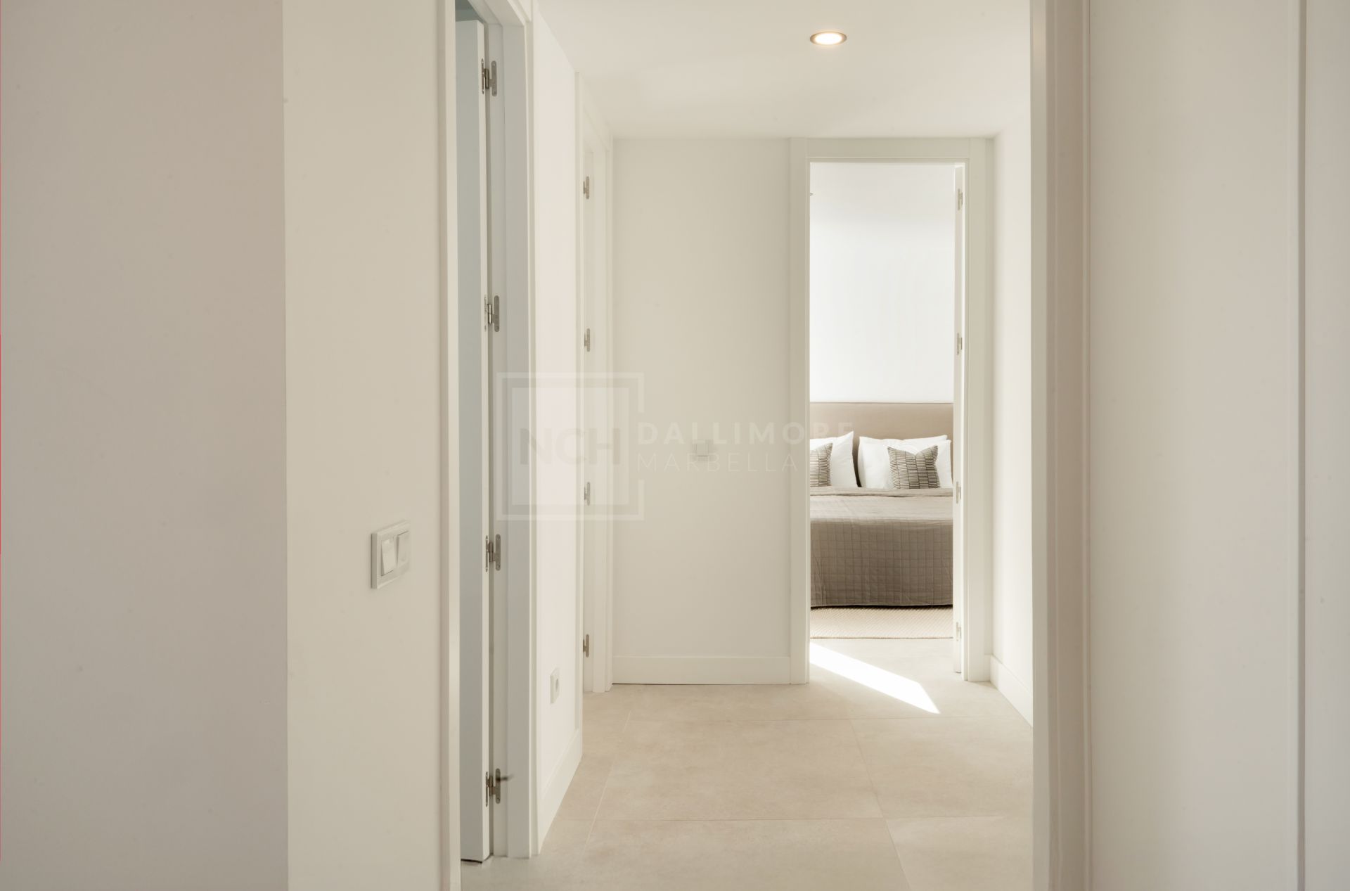 STUNNING SEA VIEW APARTMENT IN MIRADOR DE ESTEPONA HILLS