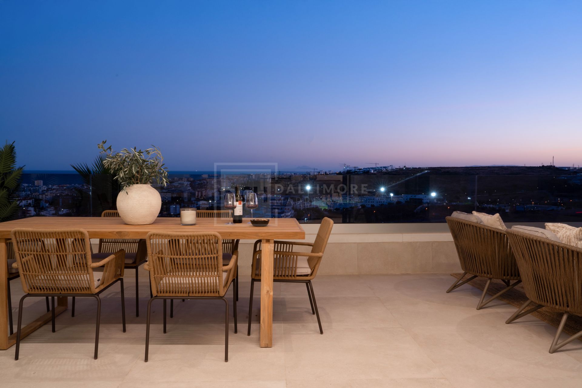 STUNNING SEA VIEW APARTMENT IN MIRADOR DE ESTEPONA HILLS