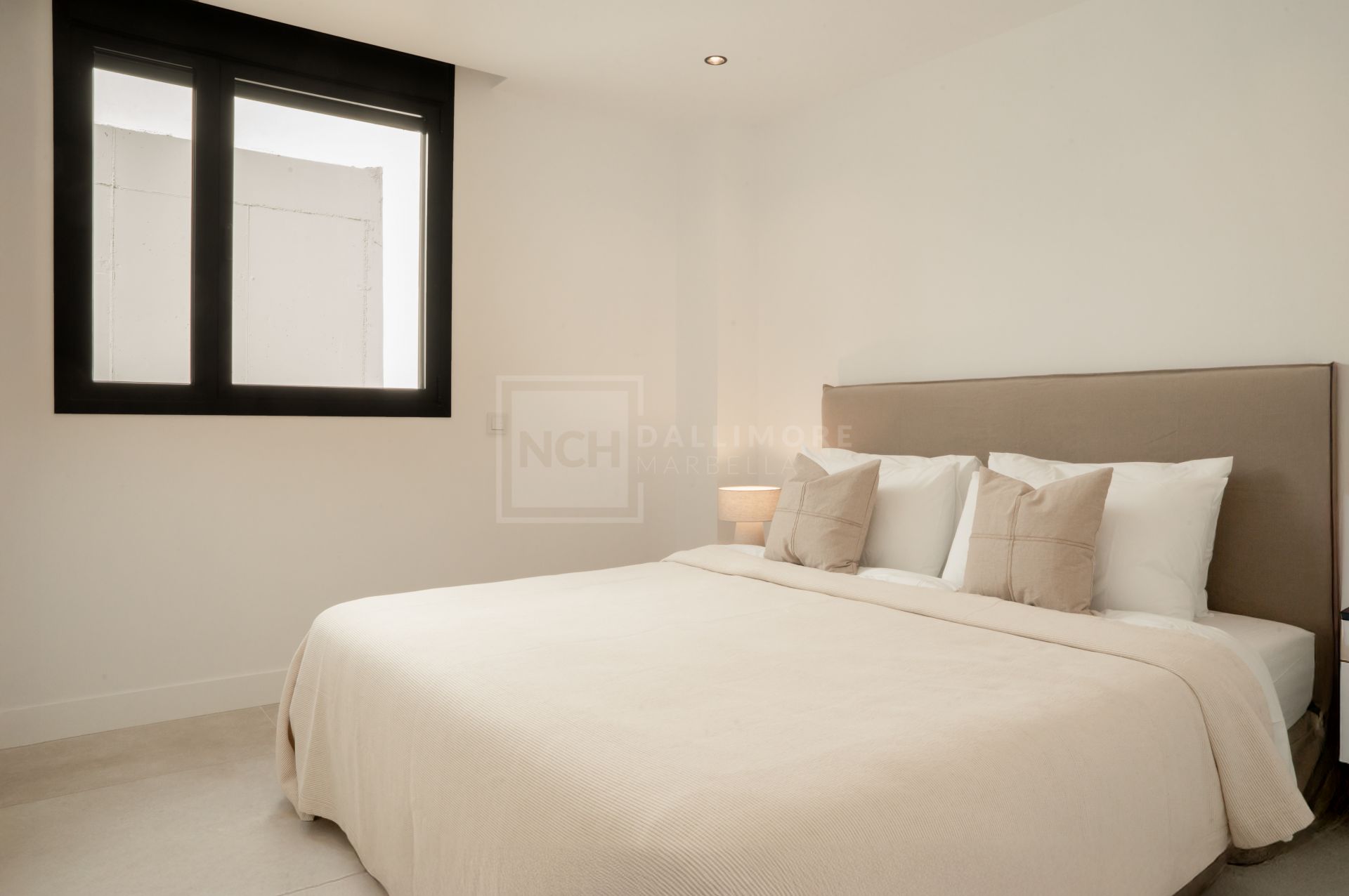 STUNNING SEA VIEW APARTMENT IN MIRADOR DE ESTEPONA HILLS