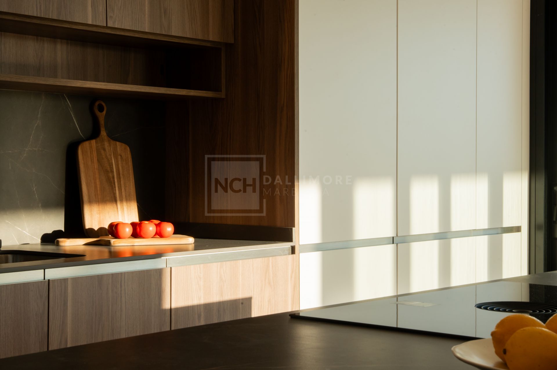 STUNNING SEA VIEW APARTMENT IN MIRADOR DE ESTEPONA HILLS