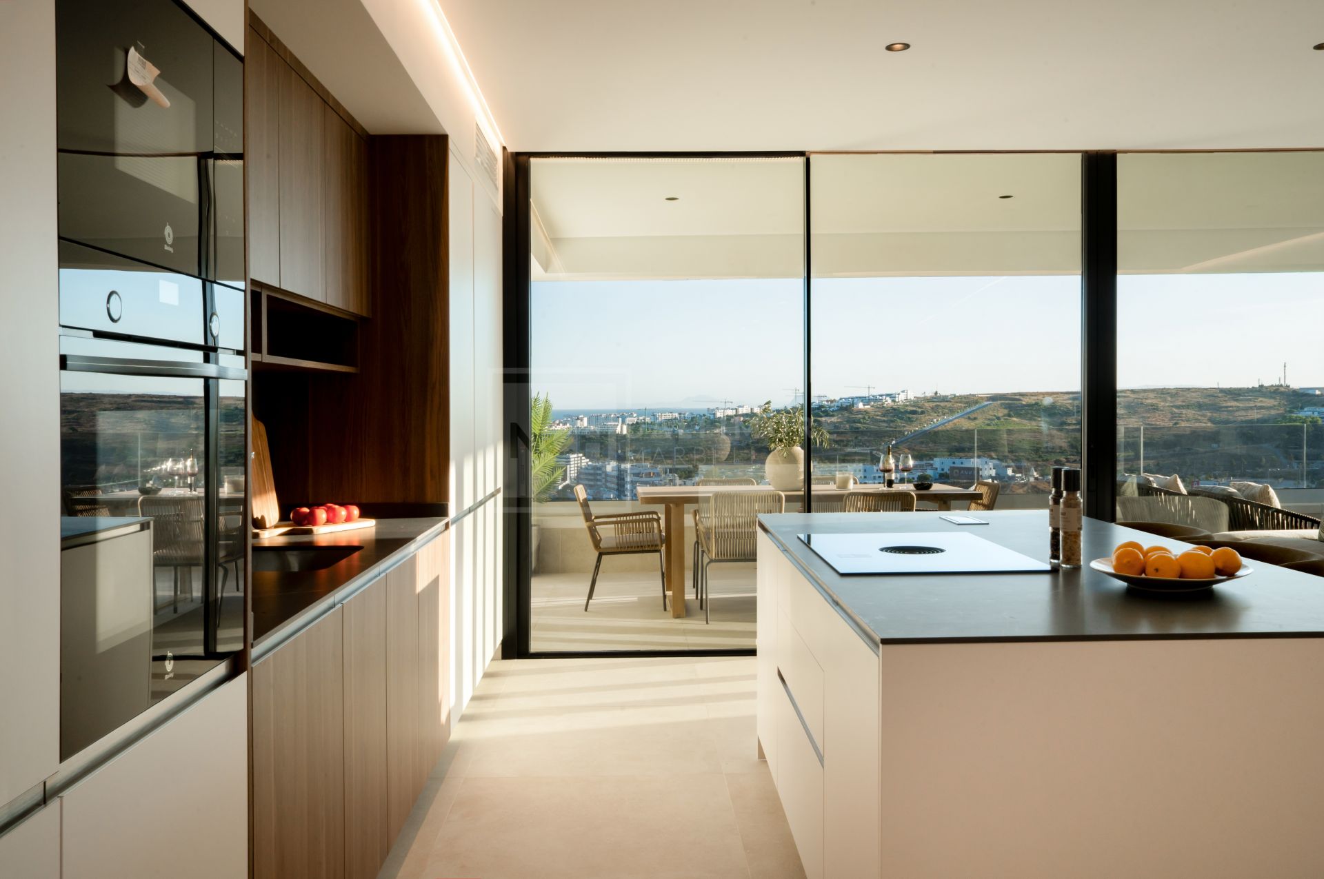 STUNNING SEA VIEW APARTMENT IN MIRADOR DE ESTEPONA HILLS