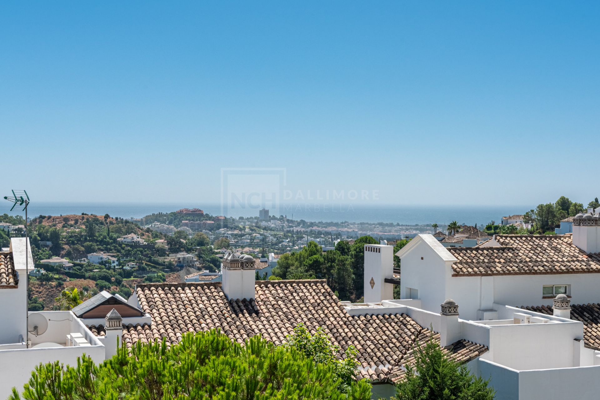 REFURBISHED SEA VIEW APARTMENT IN LA QUINTA