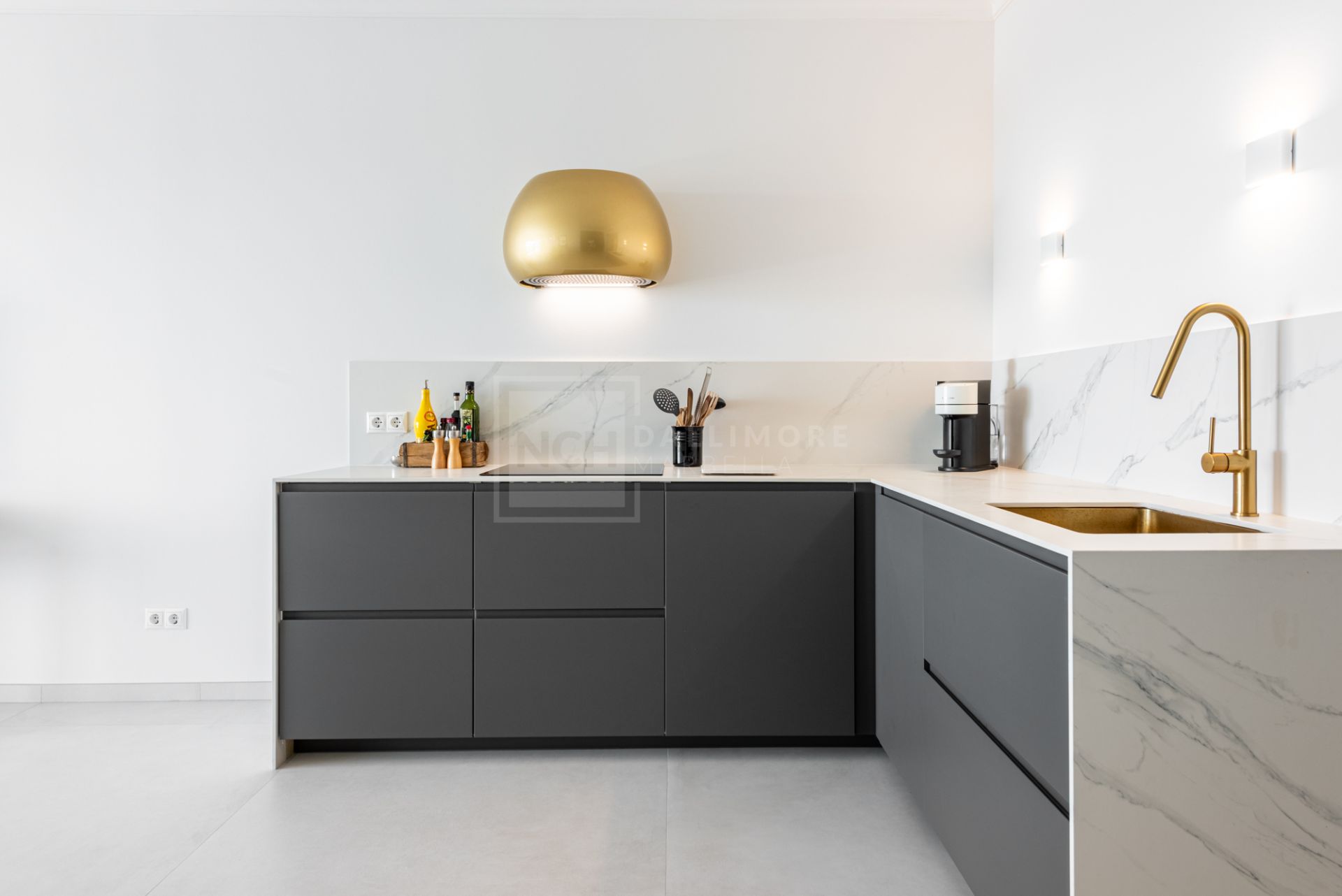 REFURBISHED SEA VIEW APARTMENT IN LA QUINTA