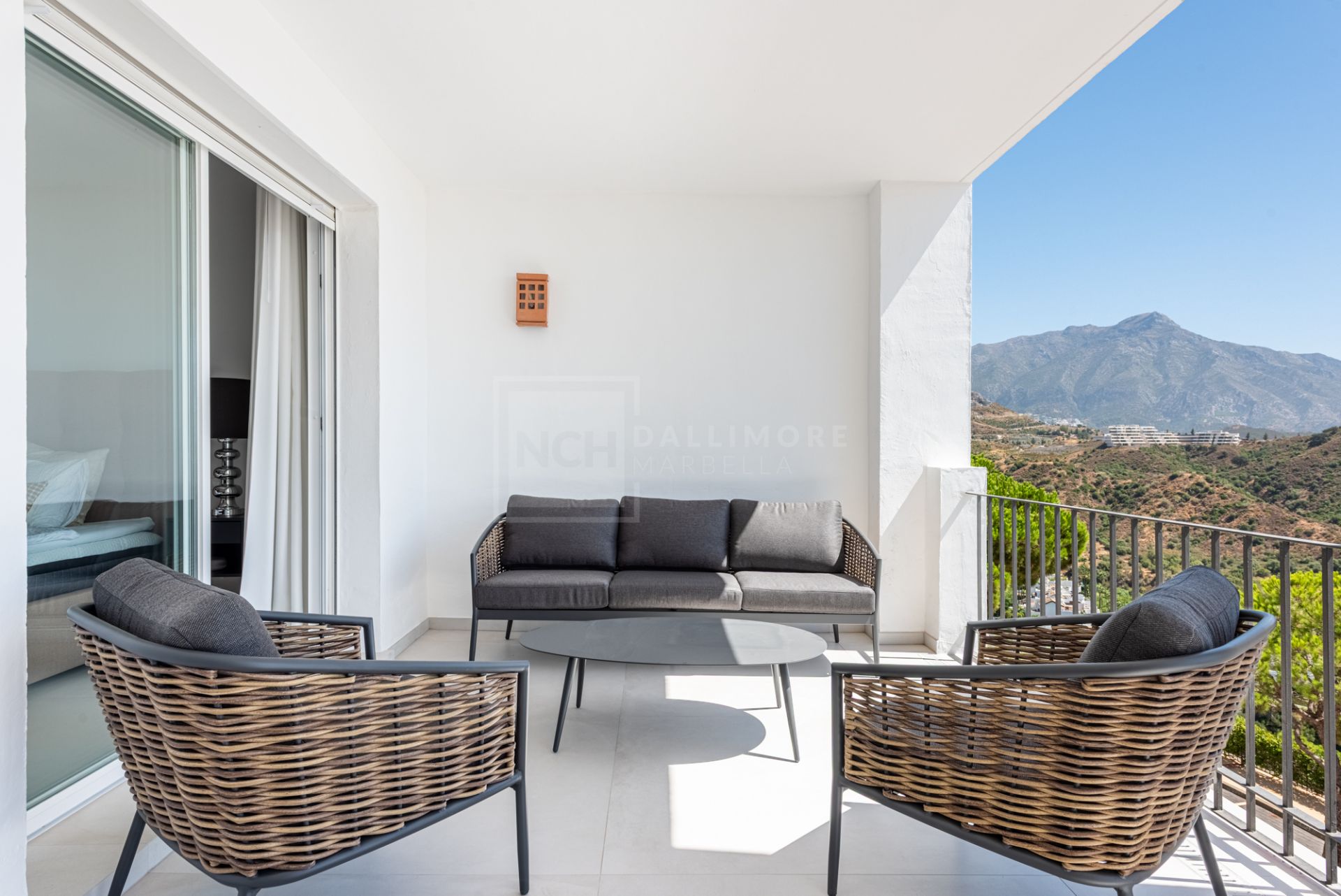 REFURBISHED SEA VIEW APARTMENT IN LA QUINTA