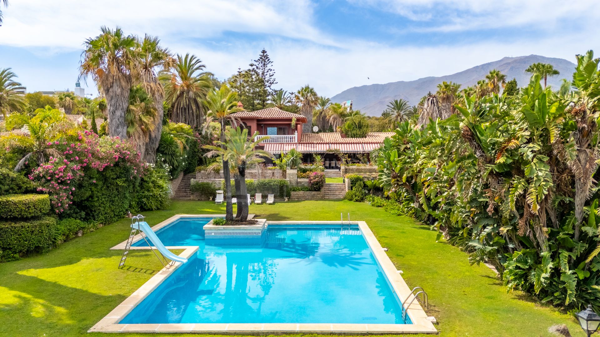 ICONIC BEACHFRONT VILLA ESTATE WITH UNMATCHED POTENTIAL IN ESTEPONA