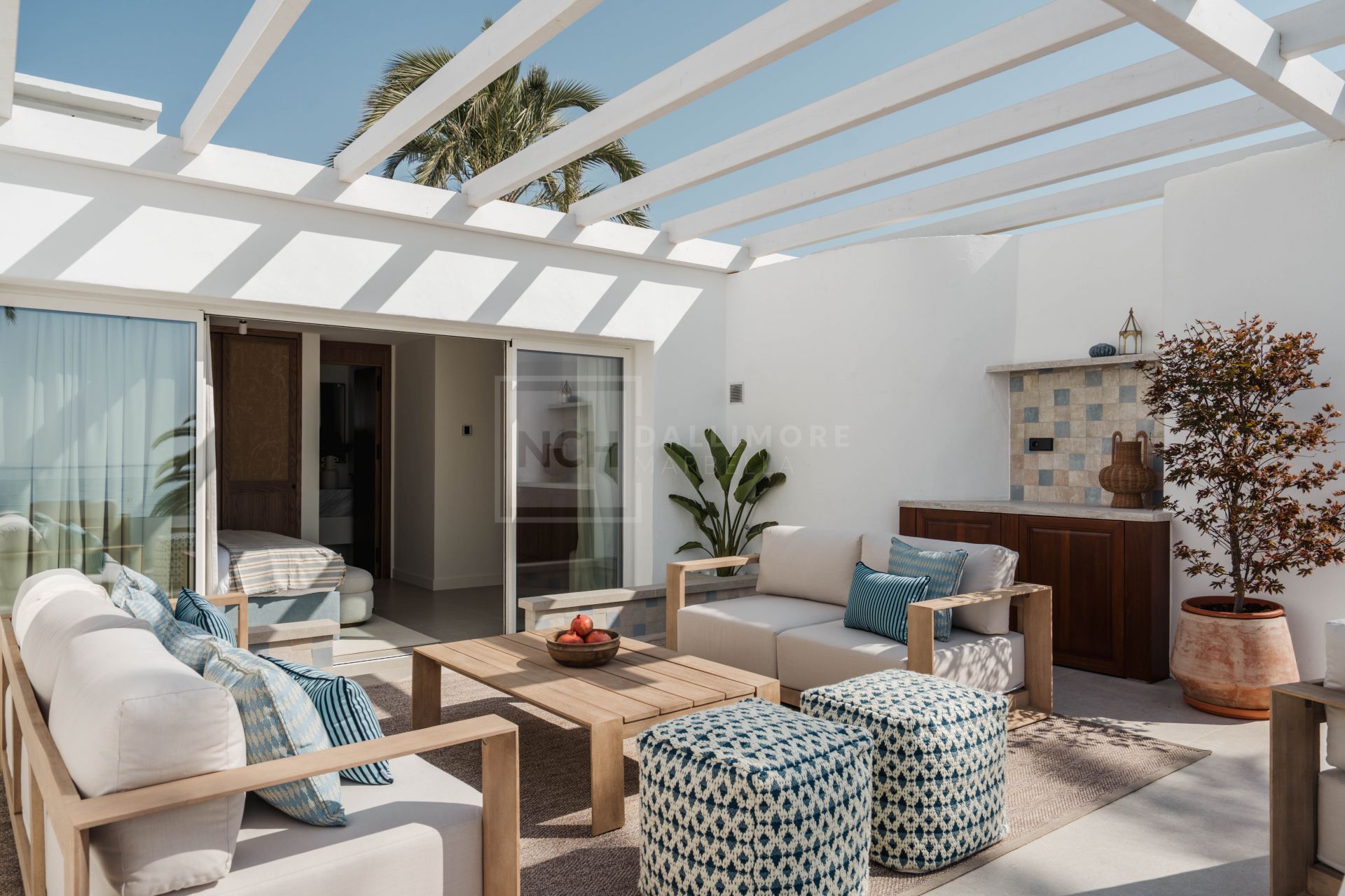 BEACHFRONT LUXURY ON MARBELLA'S GOLDEN MILE