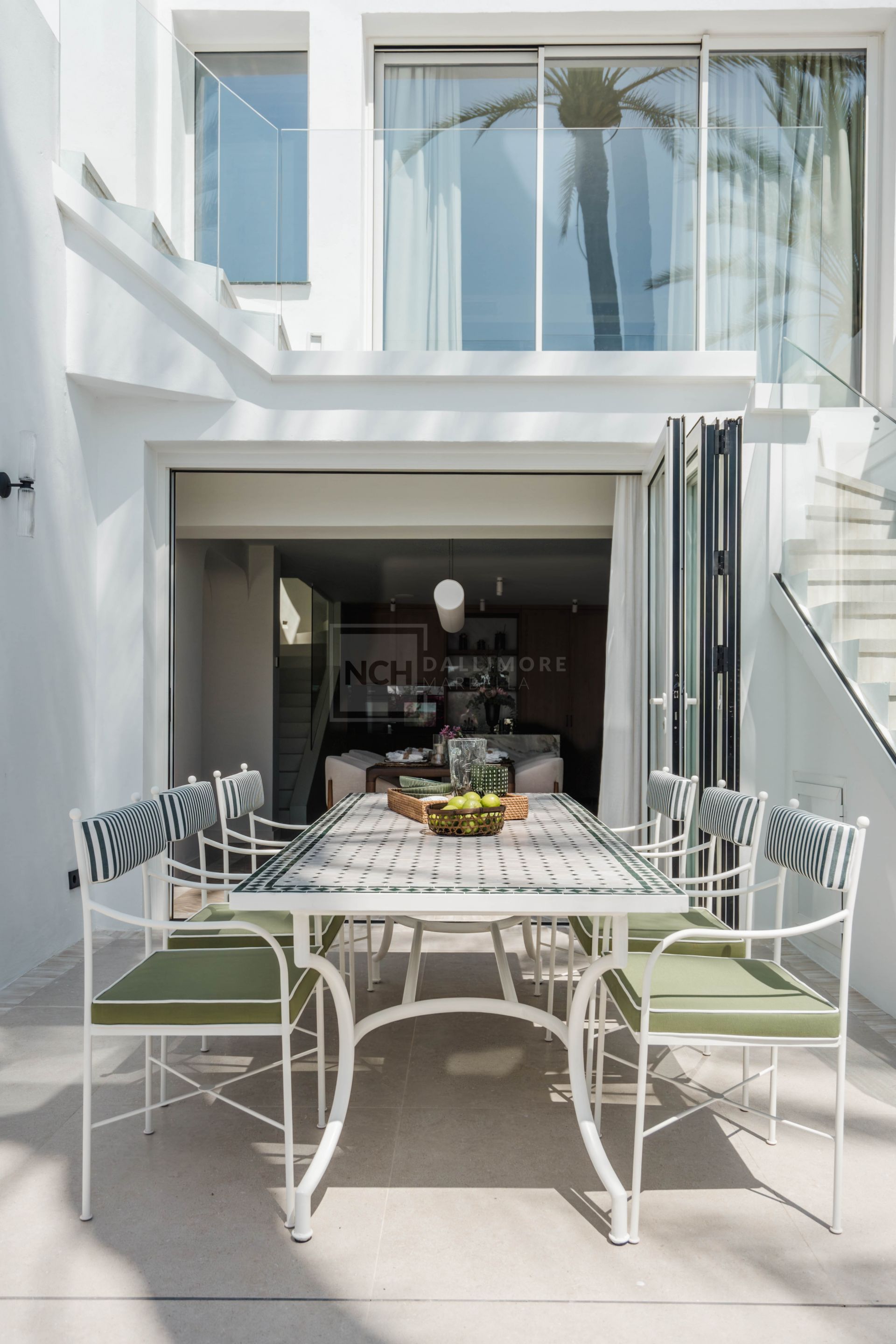 BEACHFRONT LUXURY ON MARBELLA'S GOLDEN MILE