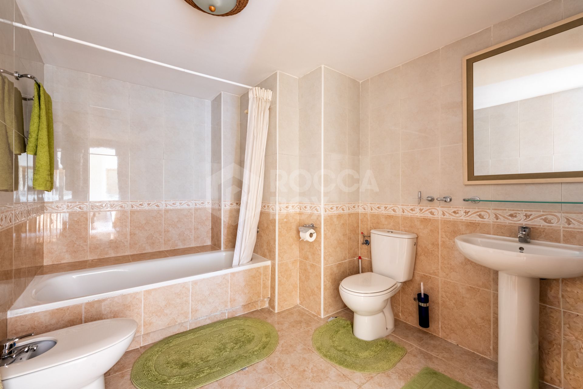 Frontline Golf Duplex Penthouse with Mountain Views in Guadalmina Alta