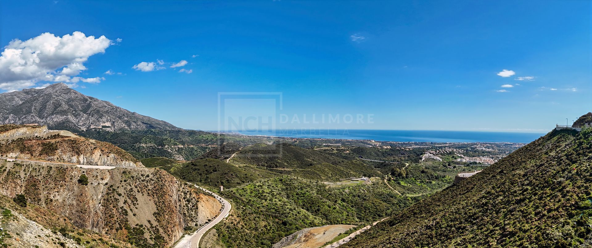 3-BEDROOM DULEX PENTHOUSE REAL DE LA QUINTA