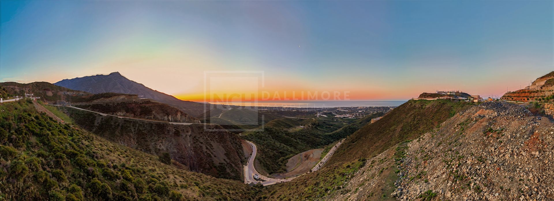 3-BEDROOM DULEX PENTHOUSE REAL DE LA QUINTA