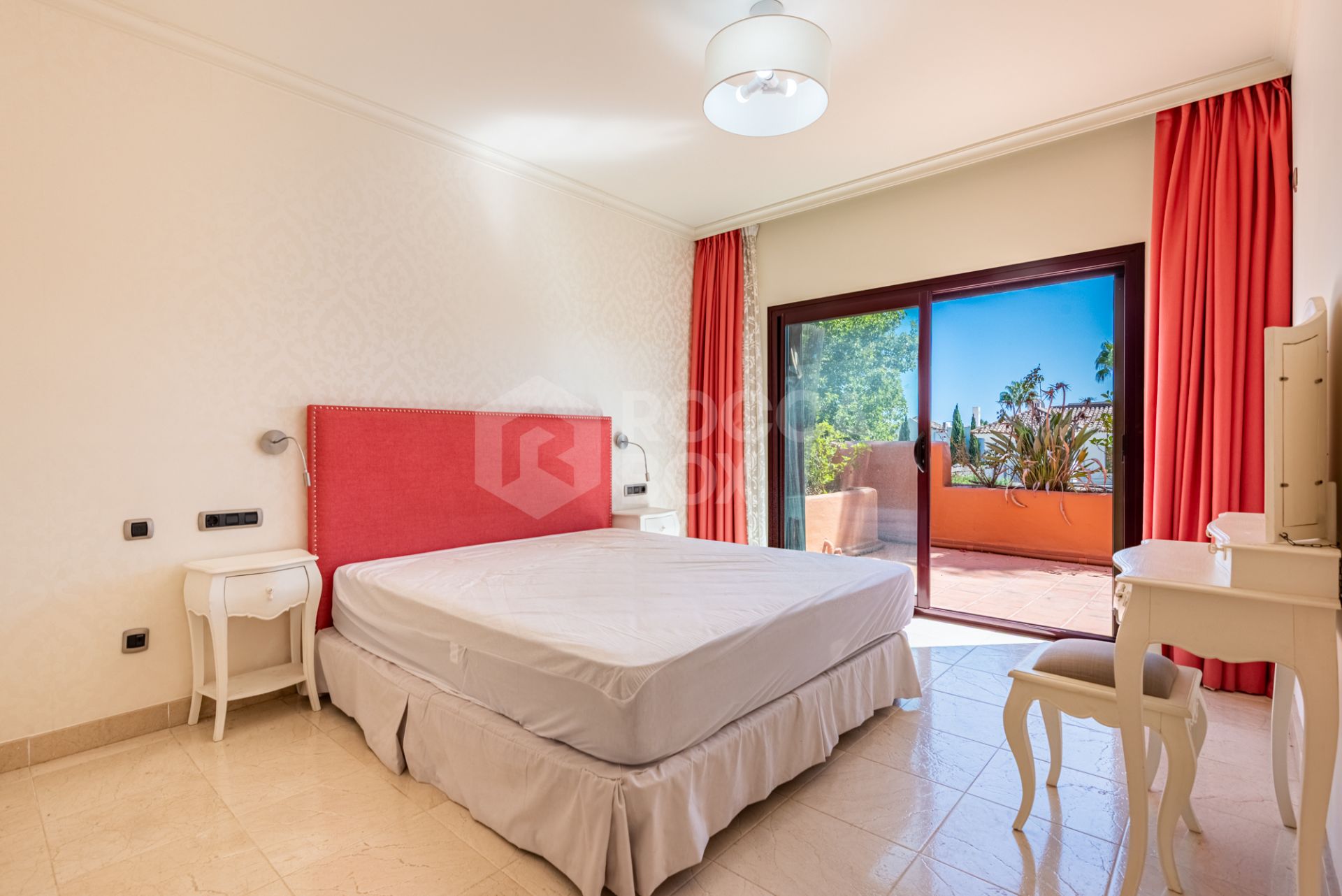 4-BEROOM TOWNHOUSE FOR RENT ON MARBELLA'S GOLDEN MILE