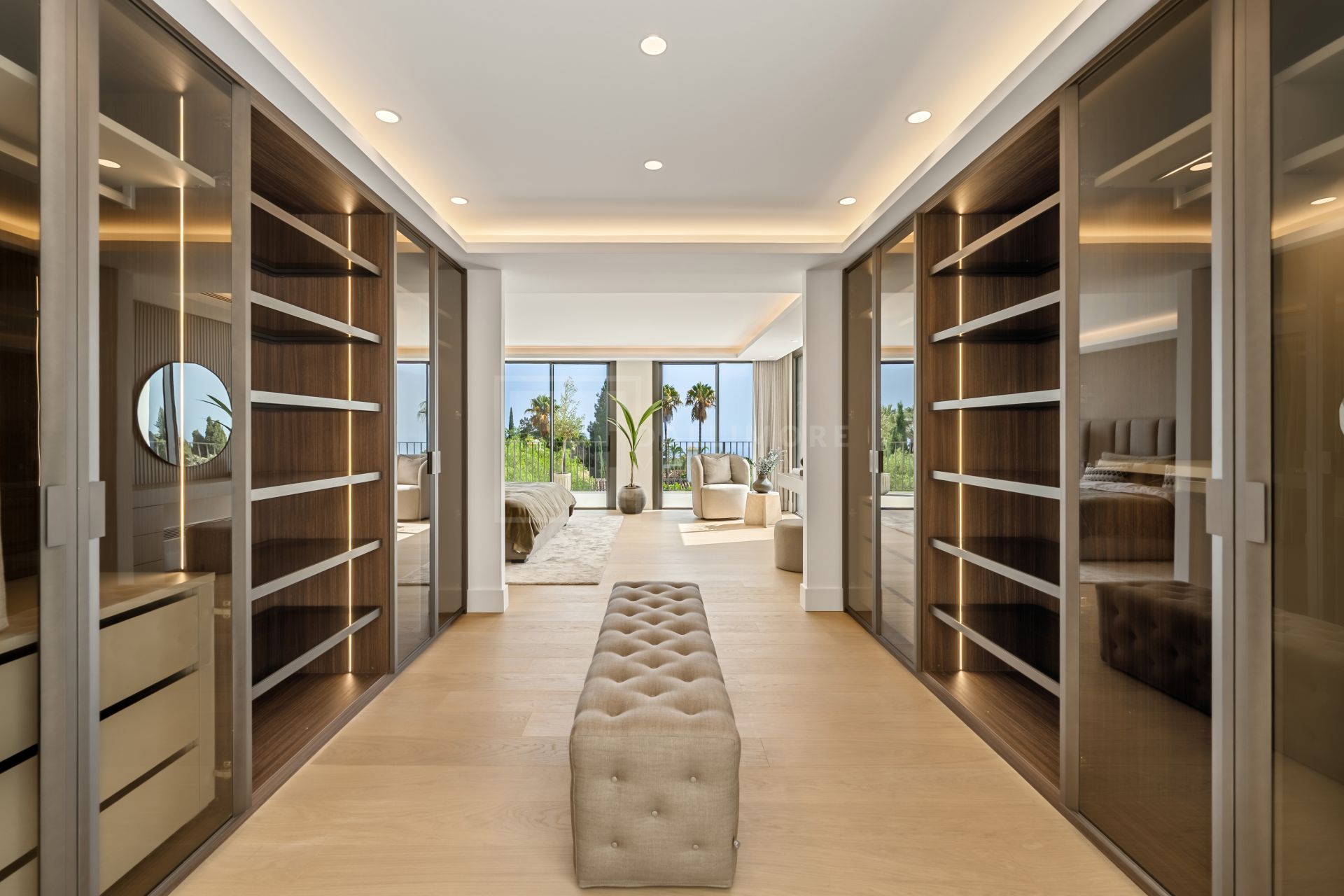 FULLY RENOVATED 5 BEDROOM VILLA IN NAGÜELES WITH LUXURY INTERIORS AND SALTWATER POOL