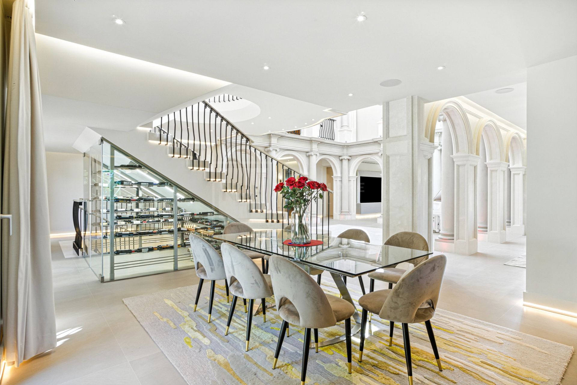 UNIQUE SOUTH-FACING VILLA LOCATED IN SIERRA BLANCA