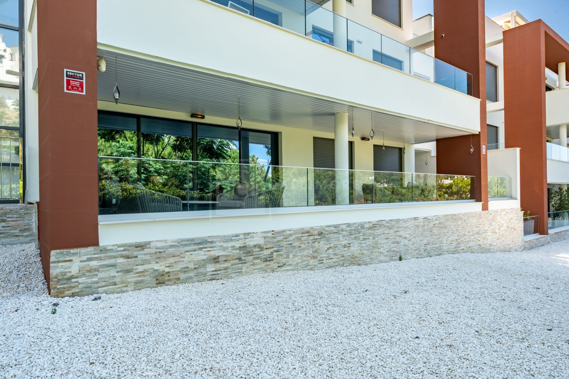 Elegante Apartamento de 3 Dormitorios con Vistas al Golf y la Montaña – ¡Con Licencia de Alquiler!