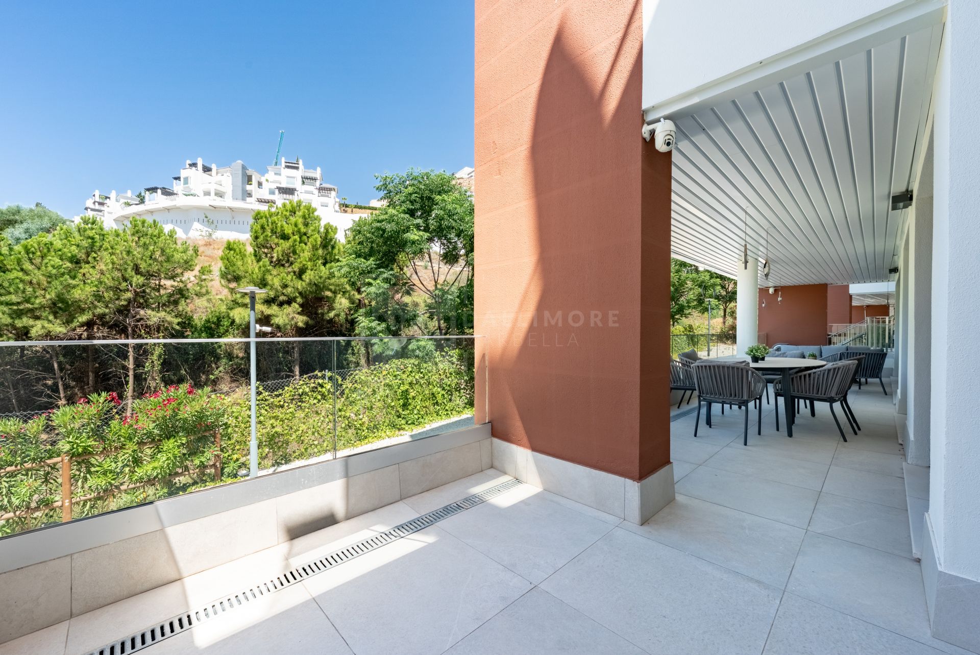 Elegante Apartamento de 3 Dormitorios con Vistas al Golf y la Montaña – ¡Con Licencia de Alquiler!