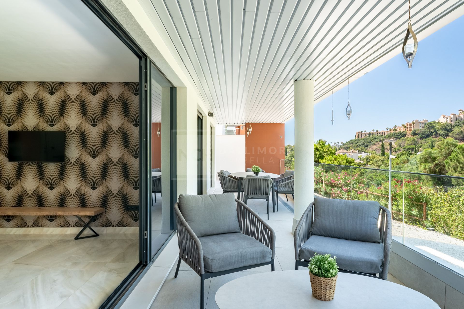 Elegante Apartamento de 3 Dormitorios con Vistas al Golf y la Montaña – ¡Con Licencia de Alquiler!