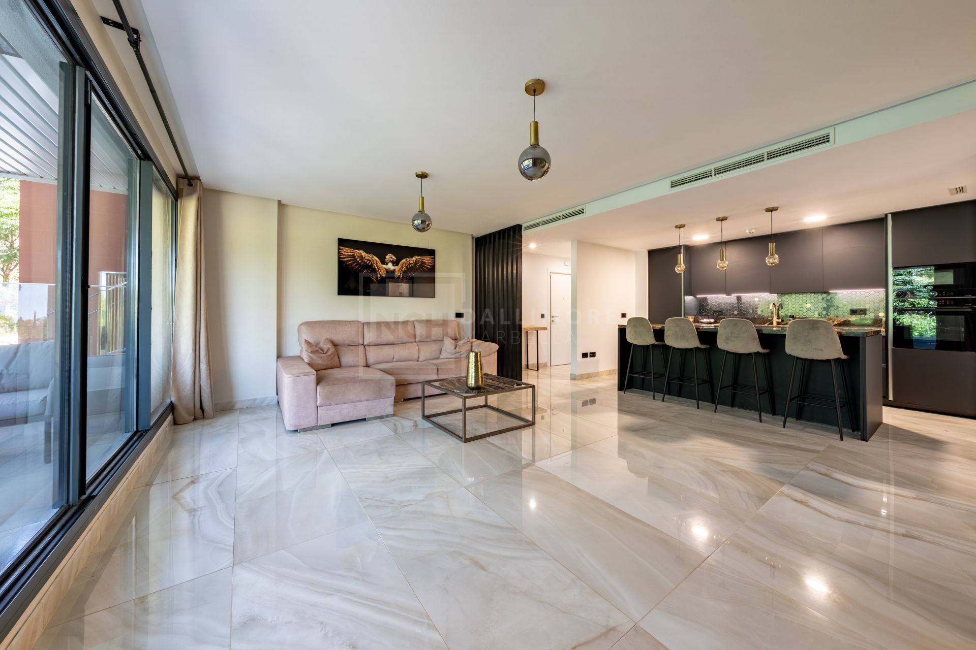 Elegante Apartamento de 3 Dormitorios con Vistas al Golf y la Montaña – ¡Con Licencia de Alquiler!