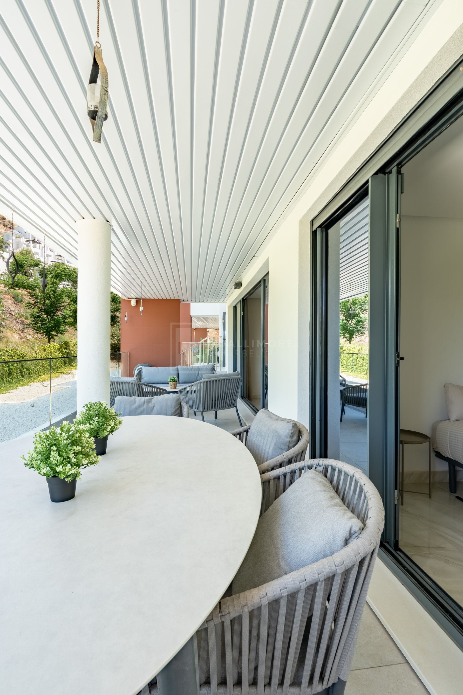 Elegante Apartamento de 3 Dormitorios con Vistas al Golf y la Montaña – ¡Con Licencia de Alquiler!