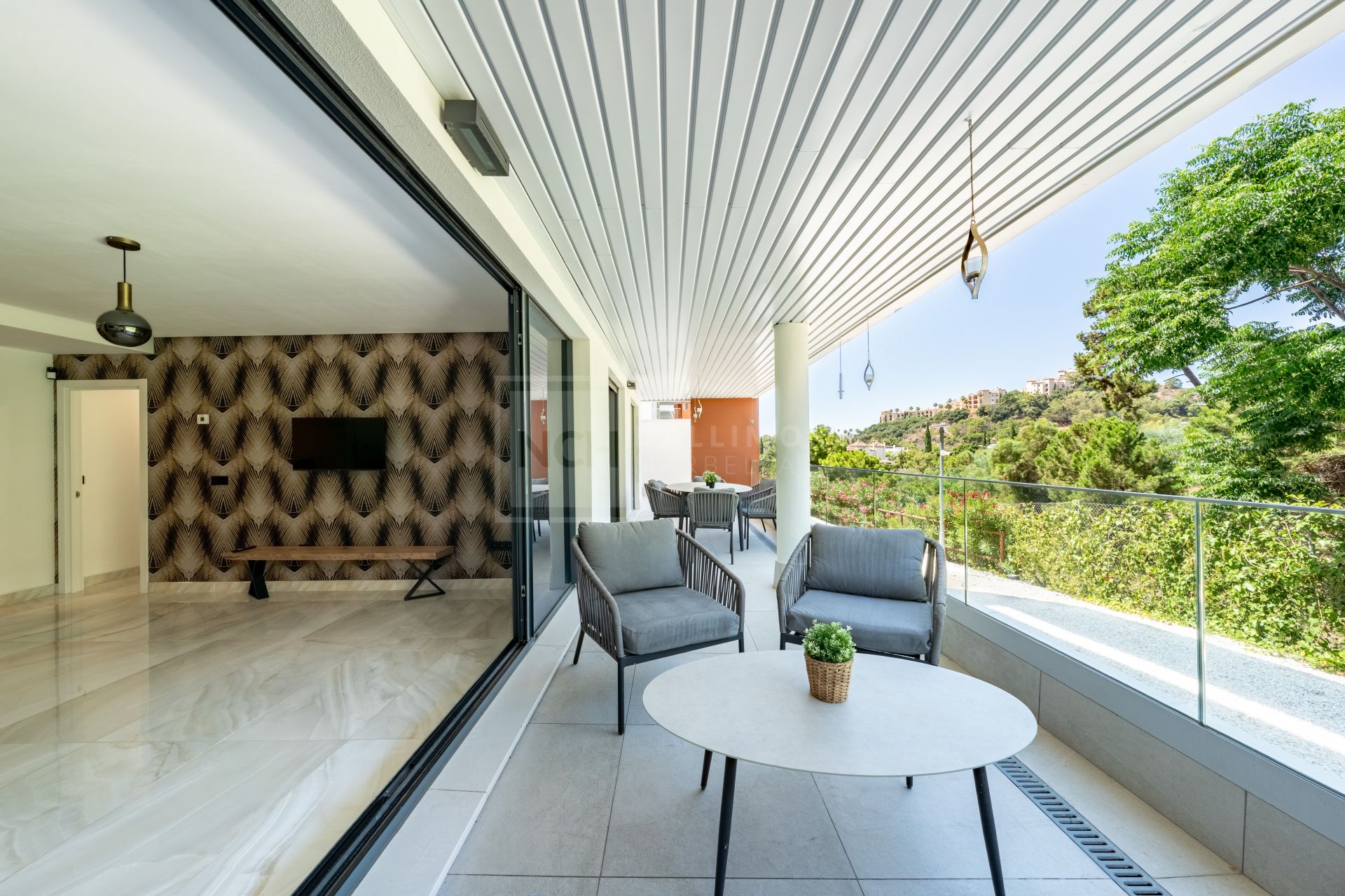 Elegante Apartamento de 3 Dormitorios con Vistas al Golf y la Montaña – ¡Con Licencia de Alquiler!