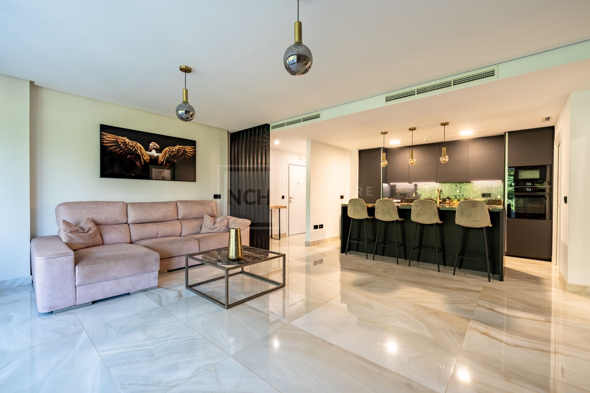 Elegante Apartamento de 3 Dormitorios con Vistas al Golf y la Montaña – ¡Con Licencia de Alquiler!